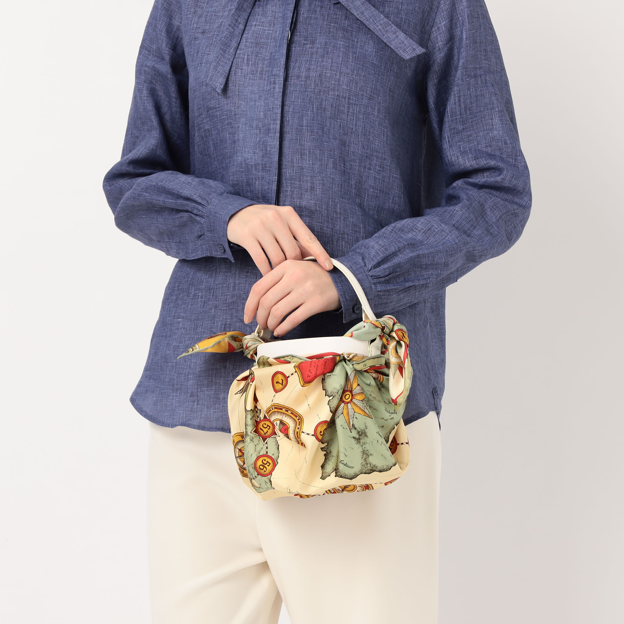 別注】manipuri SCARF ハンドバッグ｜トゥモローランド 公式サイト