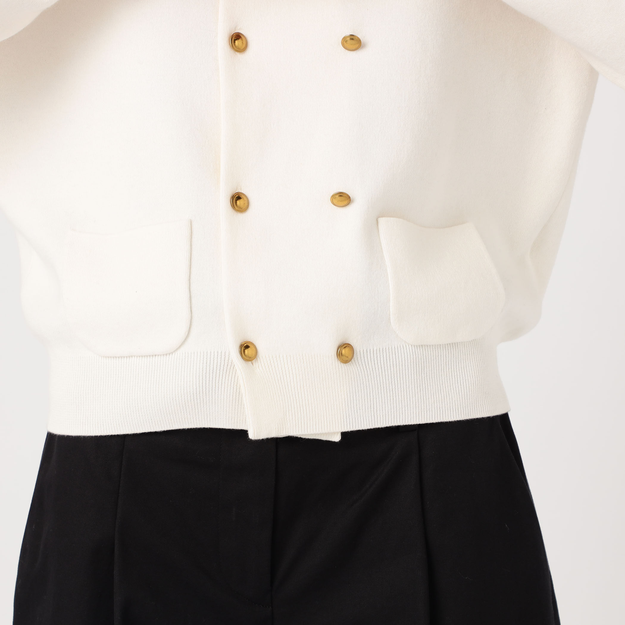 CABaN コットンカシミヤ ダブルボタンカーディガン　ブラック¥44,000 CABaN コットンカシミヤ ダブルボタンカーディガン ブラック