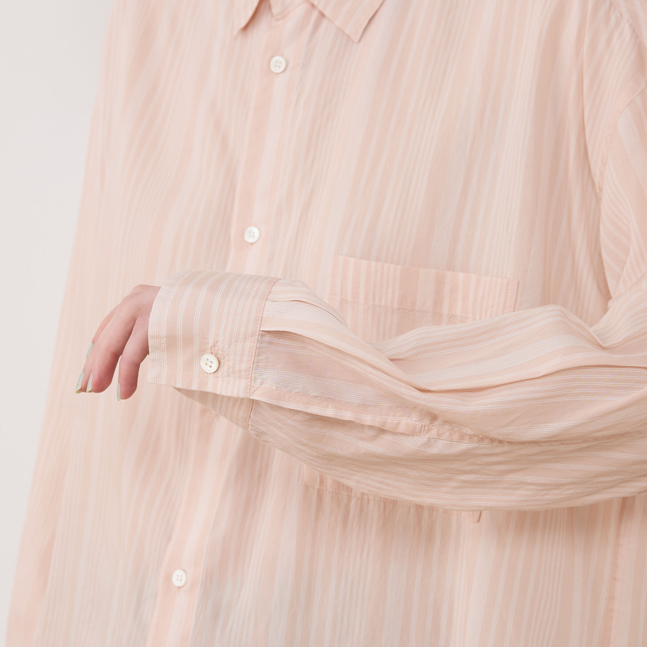 セルロースシルクブロード メンズライクシャツ｜トゥモローランド 公式通販