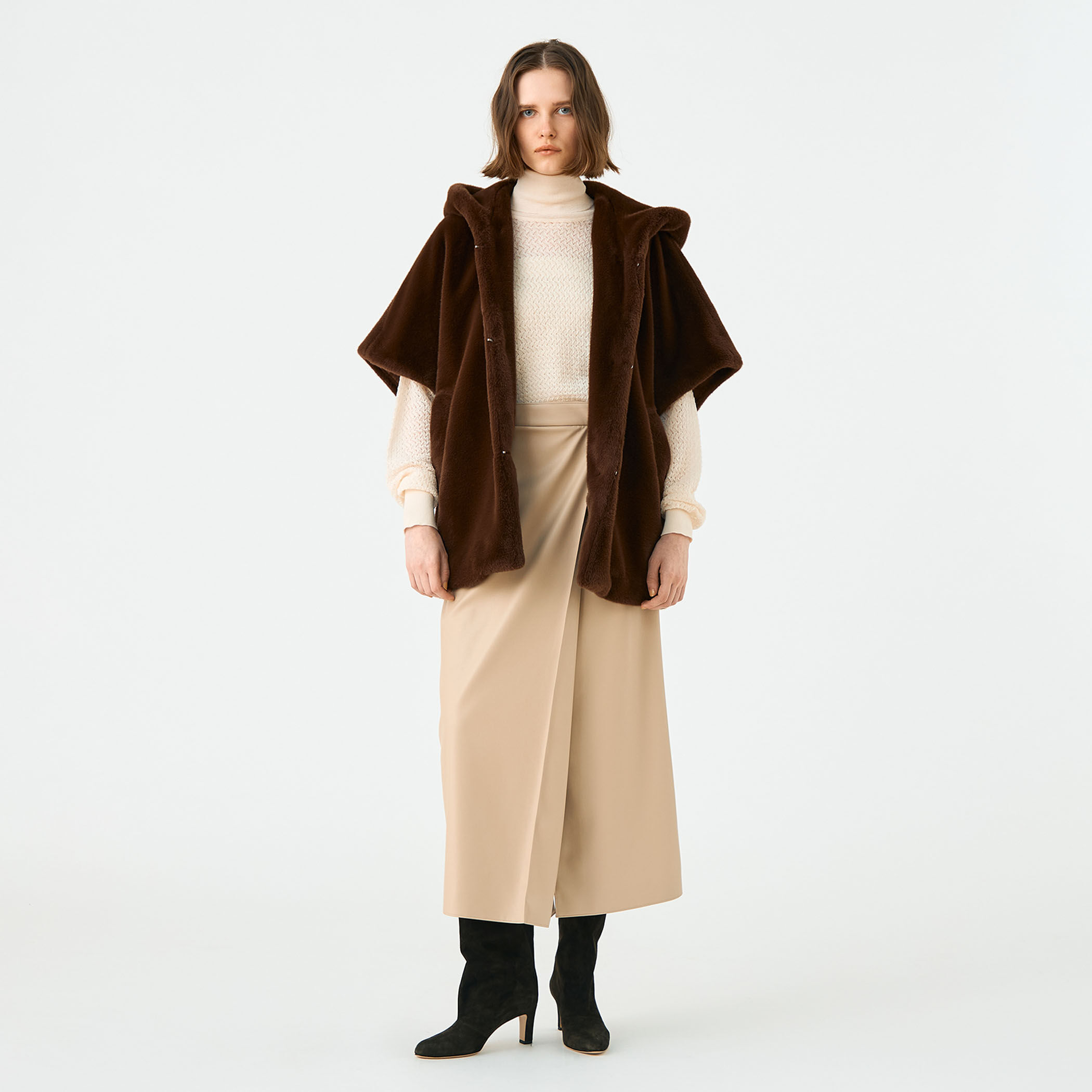 メゾンドドルチェ フード付きダークブラウンポンチョ メゾンドドルチェ フード付きダークブラウンポンチョ 【楽天市場