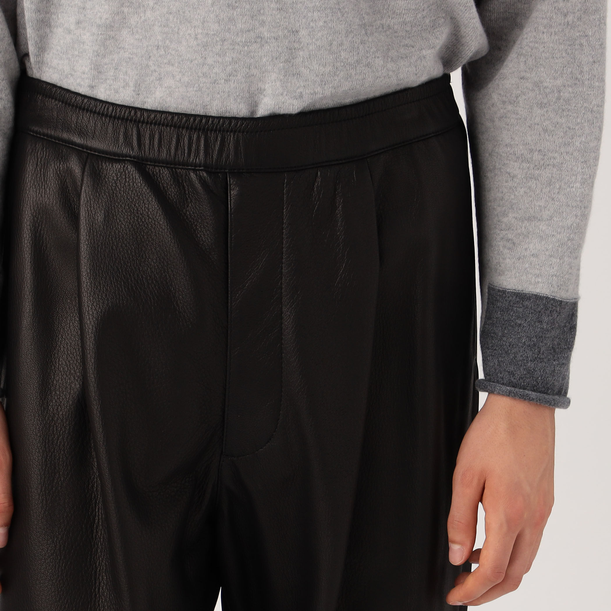 ゴートレザー ストレートパンツ｜トゥモローランド 公式通販