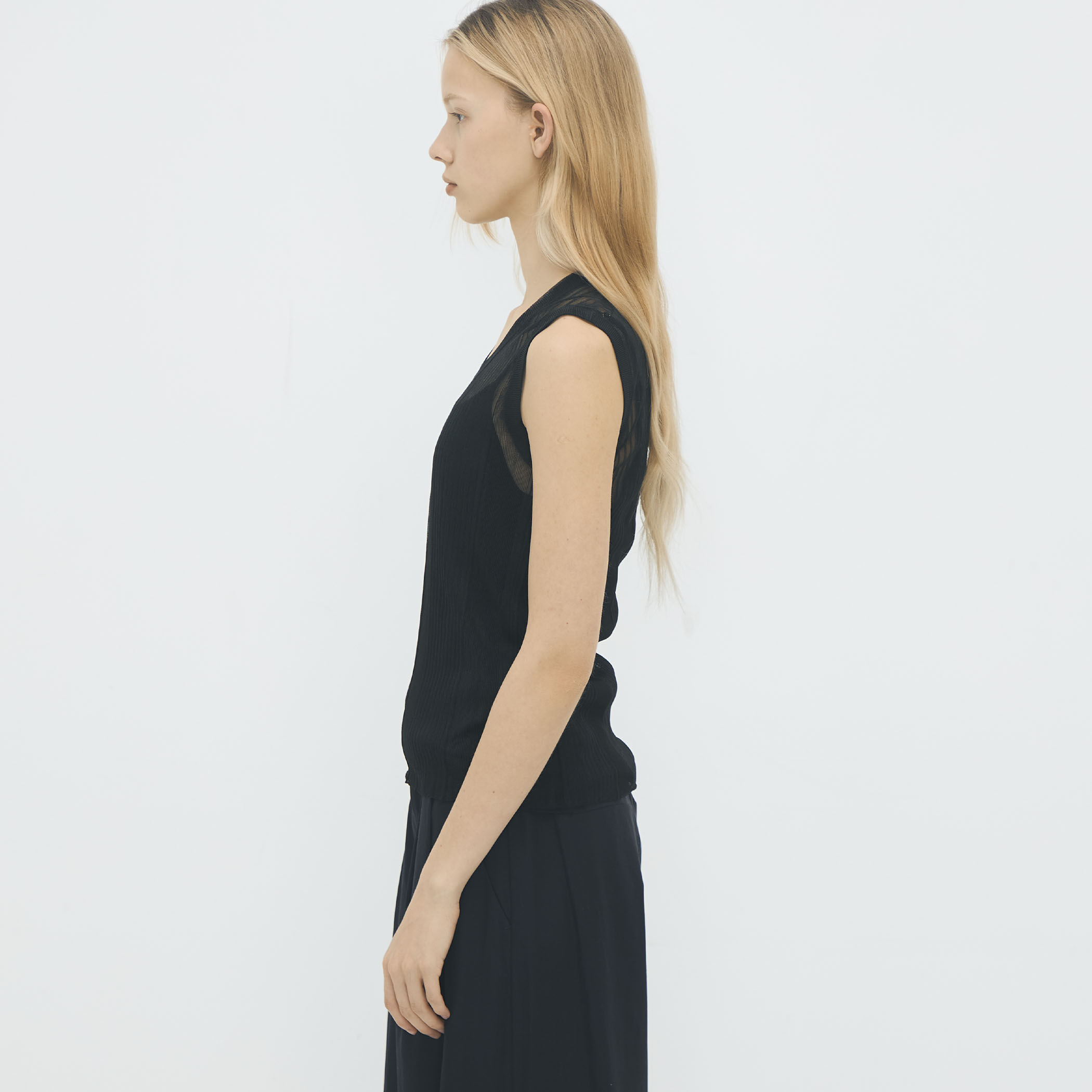 ✨新品未使用か✨CABaN ノースリーブニット ブラウン・アイボリー caban（キャバン）の「コットンナイロン シアーノースリーブプル