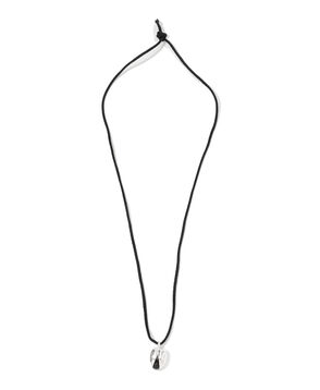 Annika Inez Open Pod Pendant ネックレス