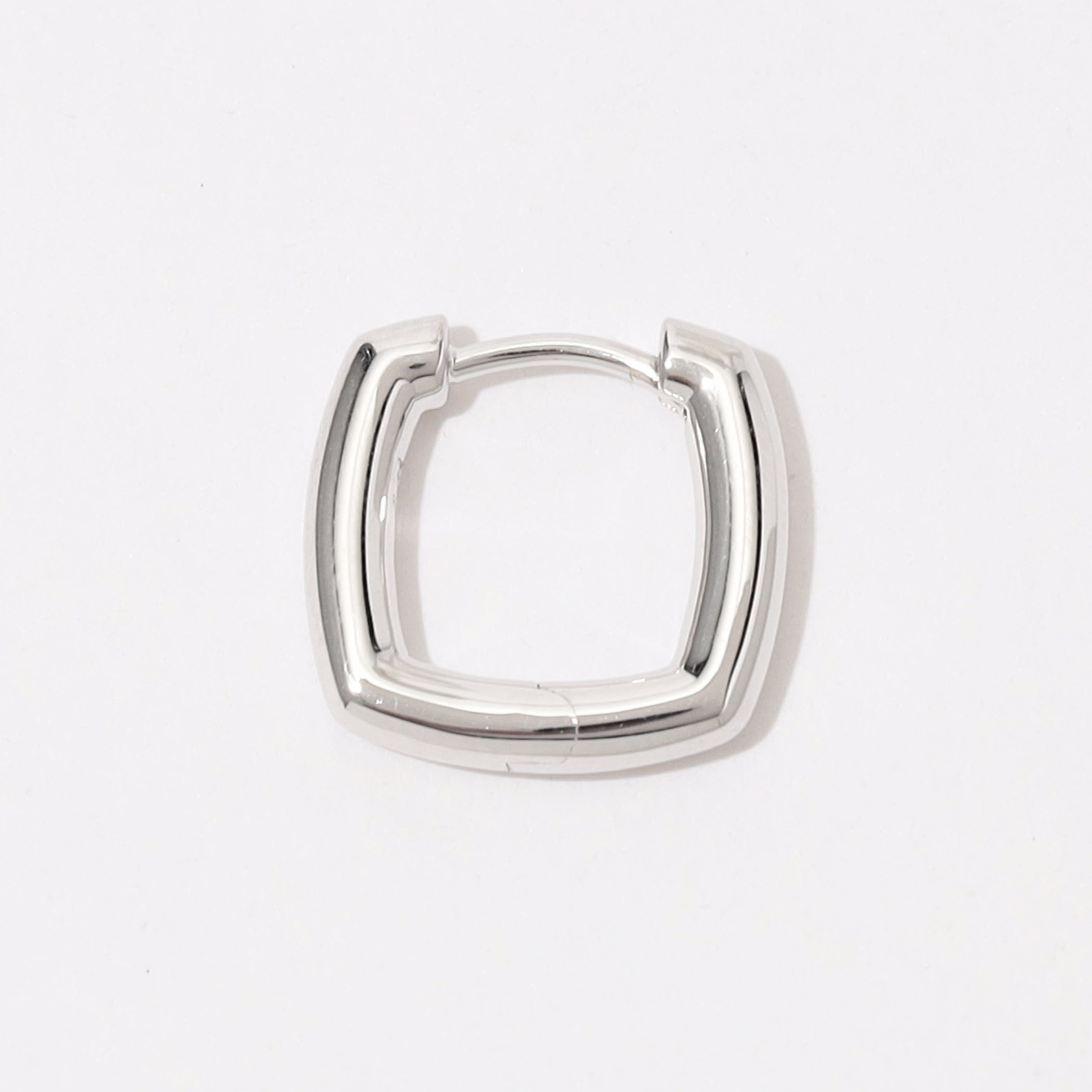 TOM WOOD Frame Hoops Small フープピアス｜トゥモローランド 公式サイト