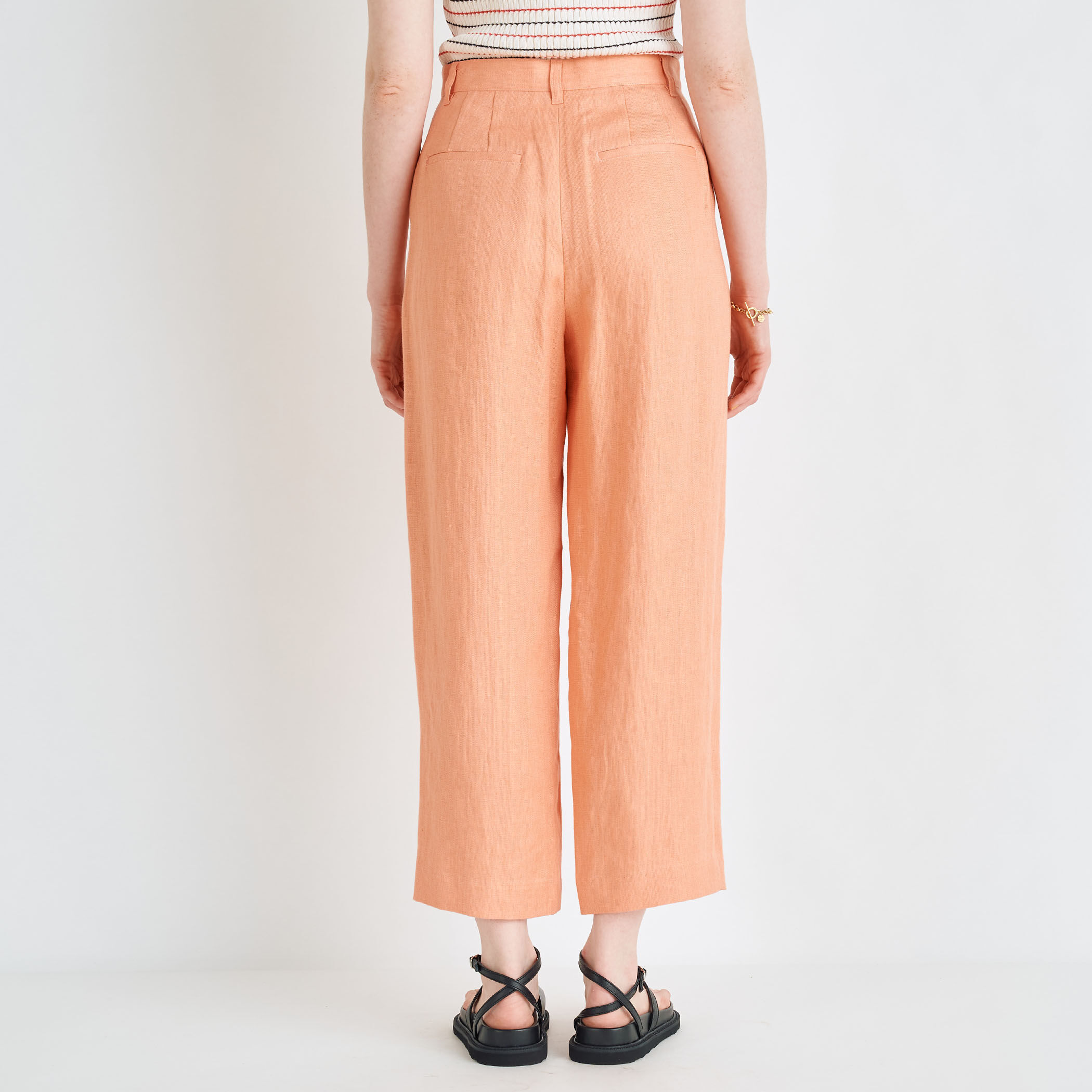 item50f67a42c70411ed8b8e0242ac