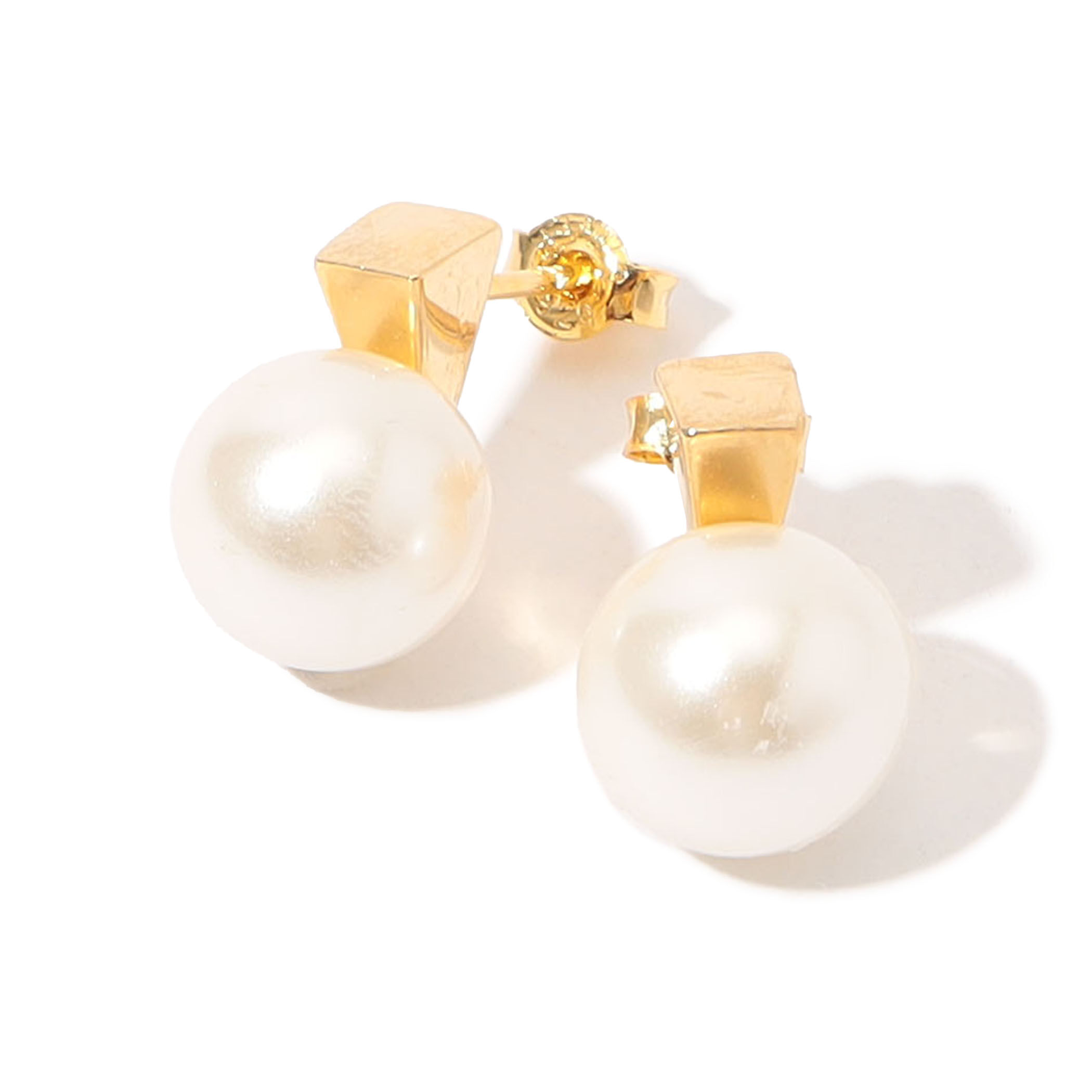 買い誠実 januka パールピアス｜トゥモローランド 公式通販 アクセサリー