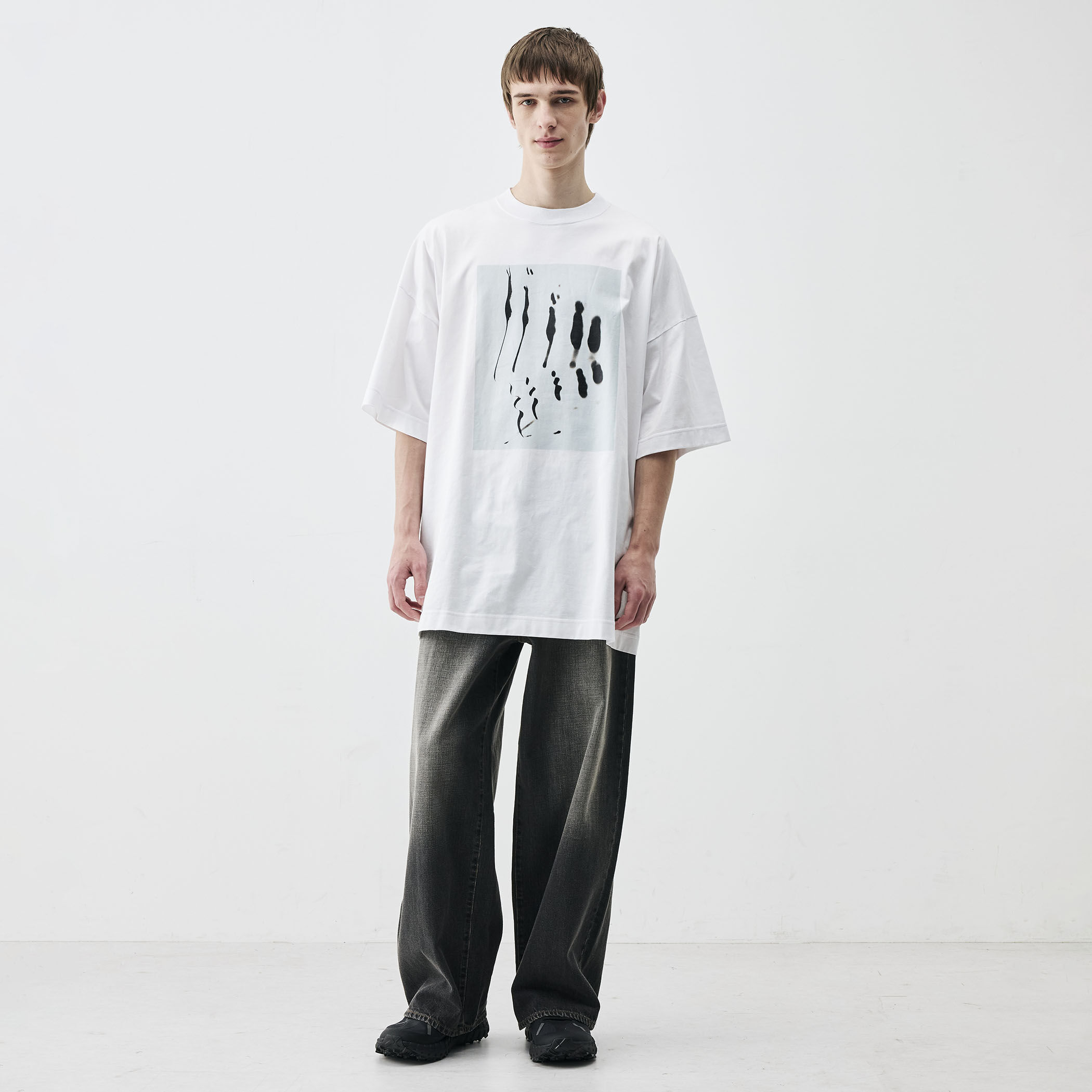 トップス Yasuhiro Ishimoto KIMONO ALMOSTBLACK Yasuhiro Ishimoto KIMONO PRINT TEE BLACK - ALMOSTBLACK(オール