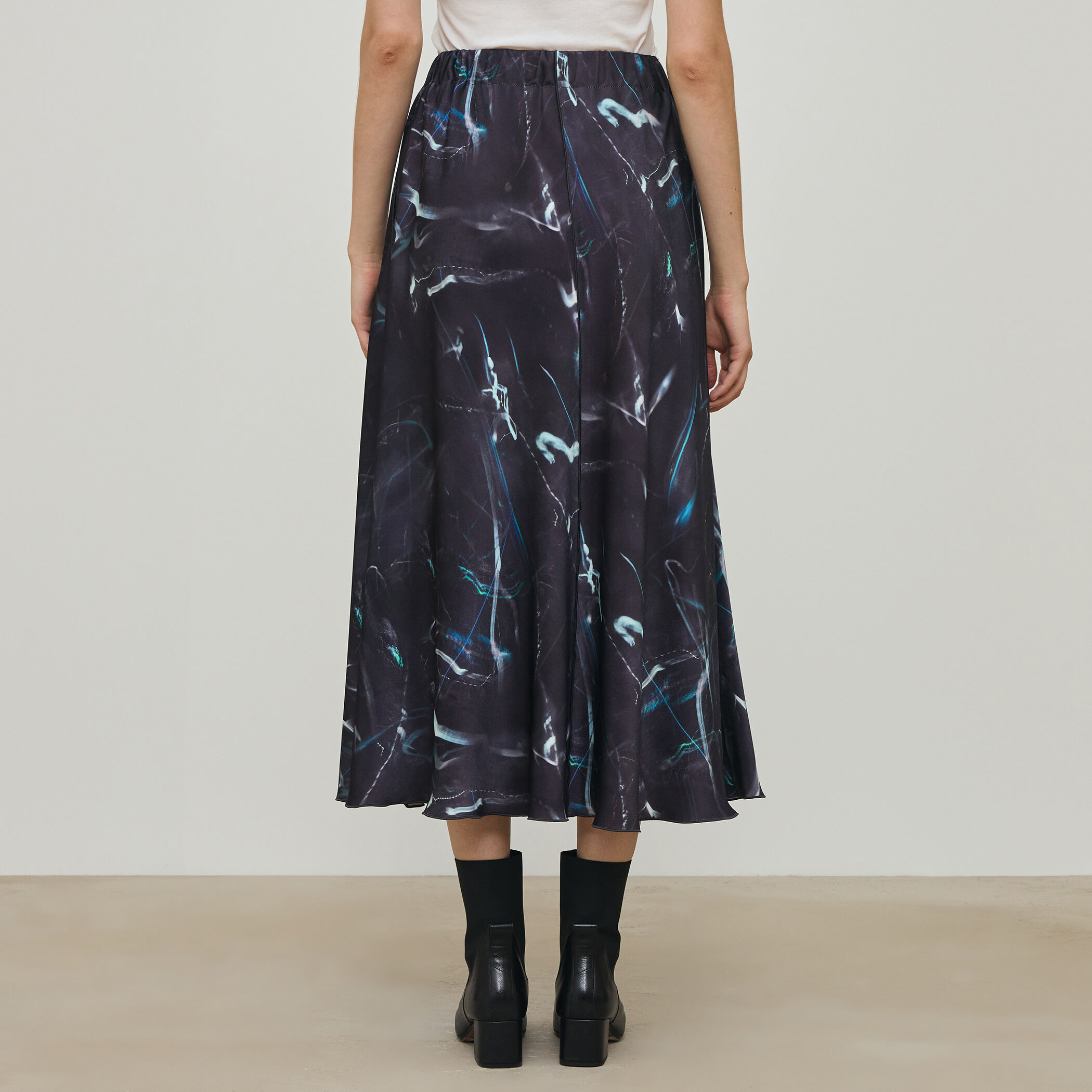 ネオンプリント マーメイドスカート｜トゥモローランド 公式通販