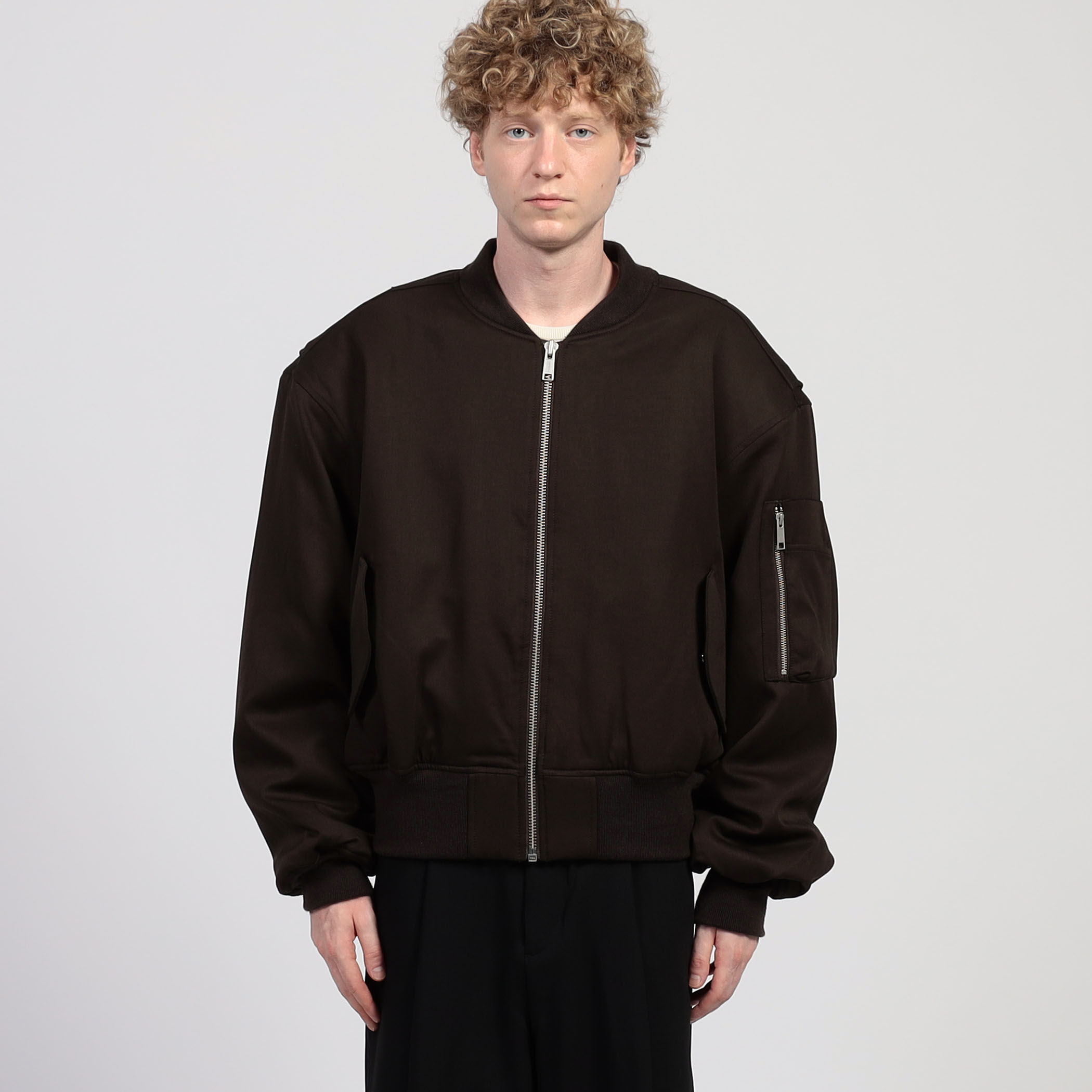 □entire studios CROPPED BROAD ボンバージャケット