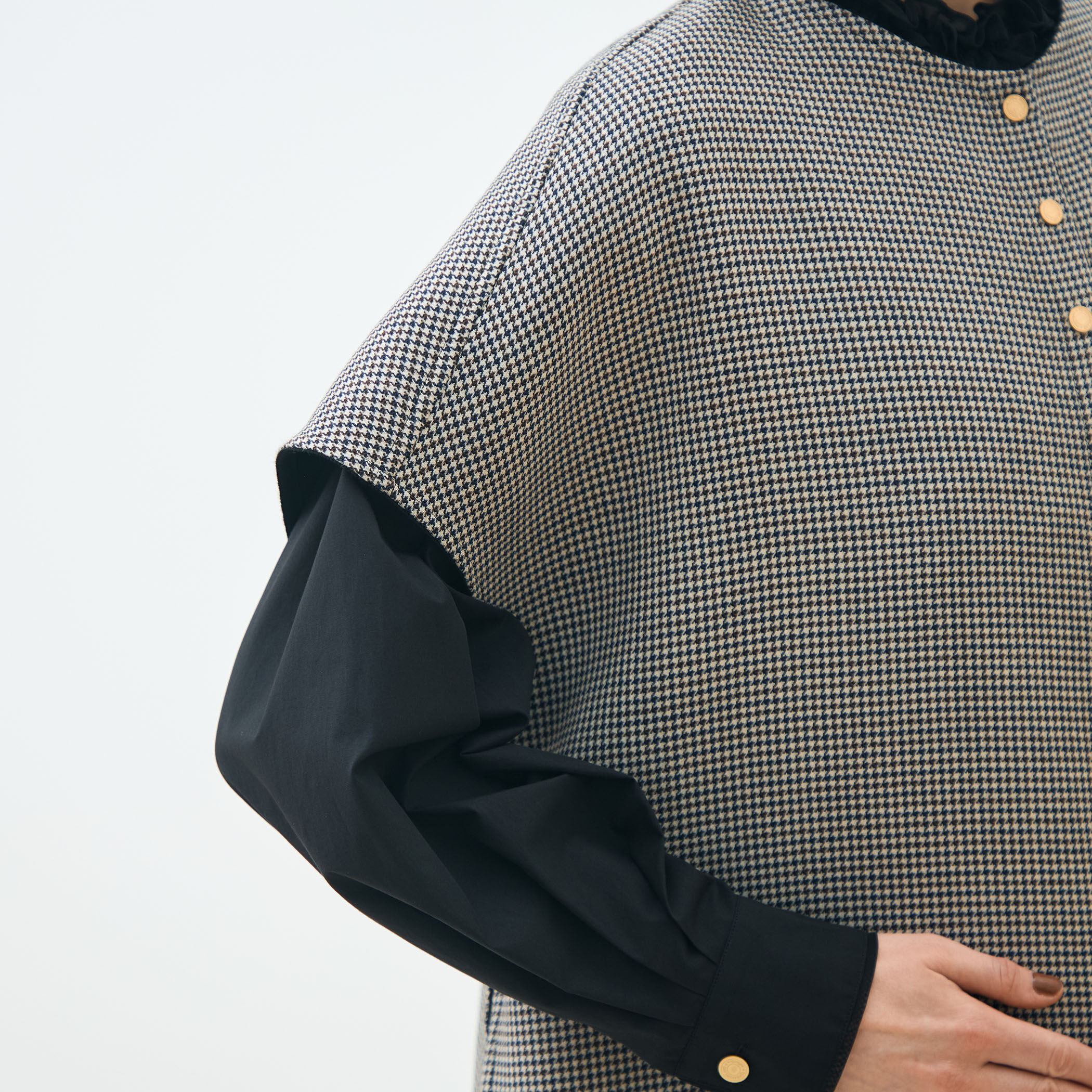 ガンクラブトゥースリバー 4-wayクローク｜トゥモローランド 公式通販