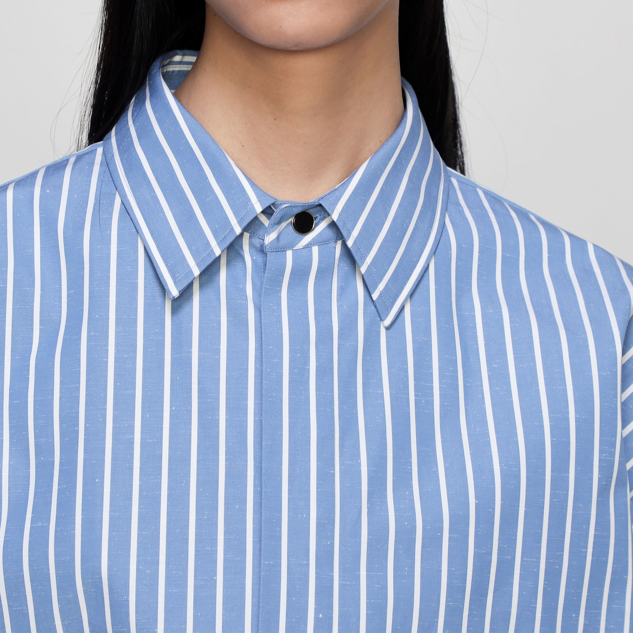 コットン ハイカウントストライプ オーバーシャツ｜トゥモローランド