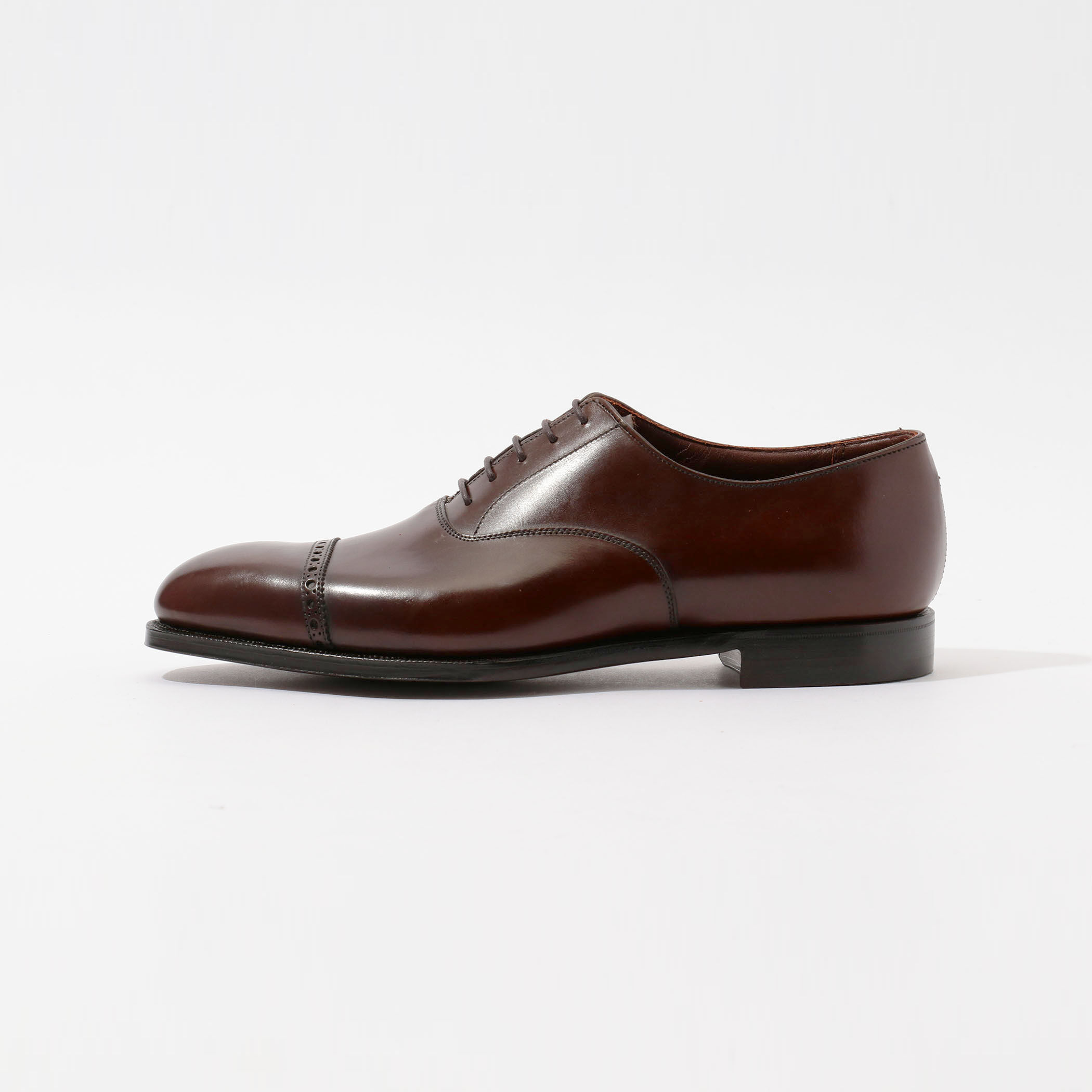 CROCKETT&JONES BELGRAVE3 パンチドキャップトゥ レザーシューズ