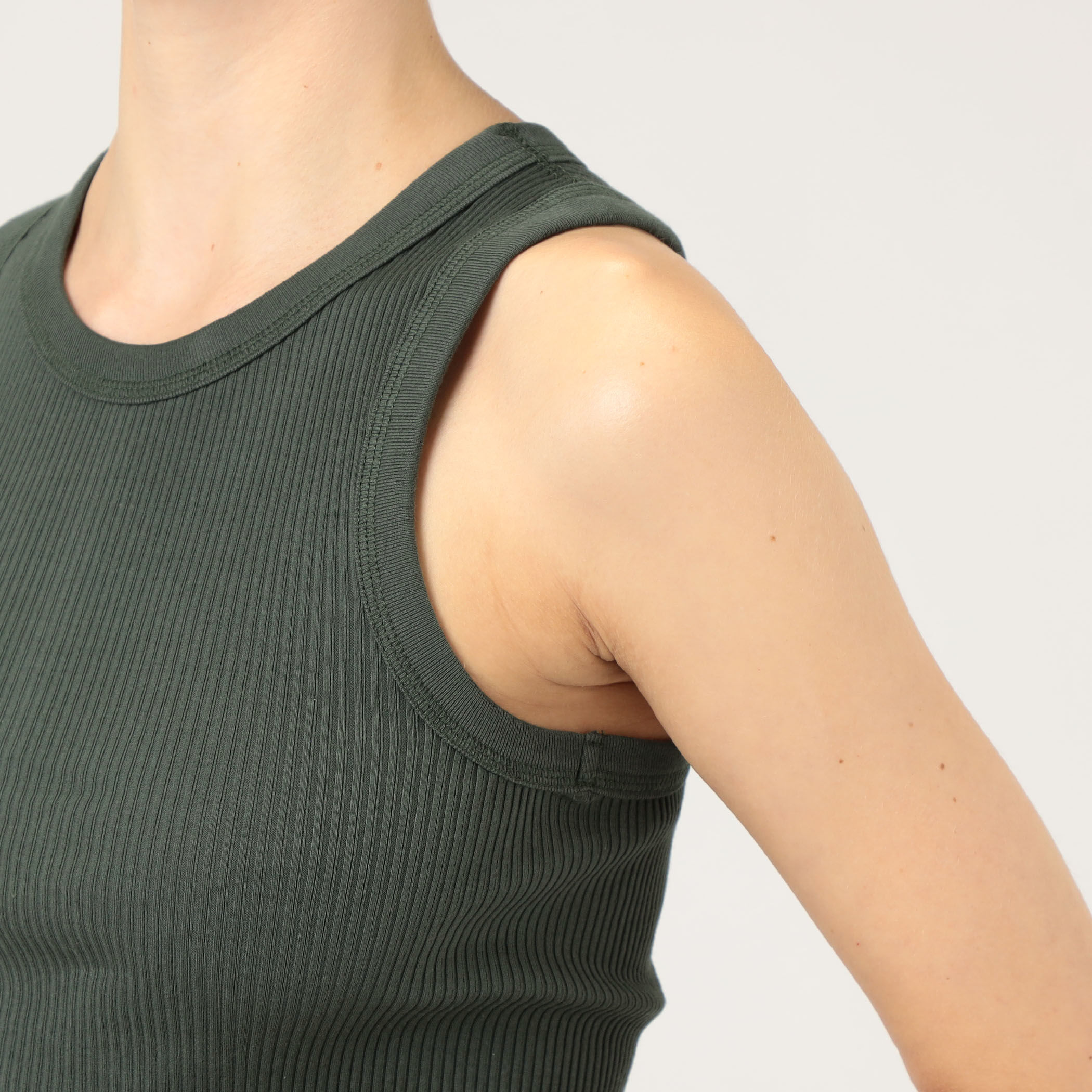 【HYKE】 TANK TOP CROPPED TANK TOP-クロップドタンクトップ-HYKE（ハイク）通販