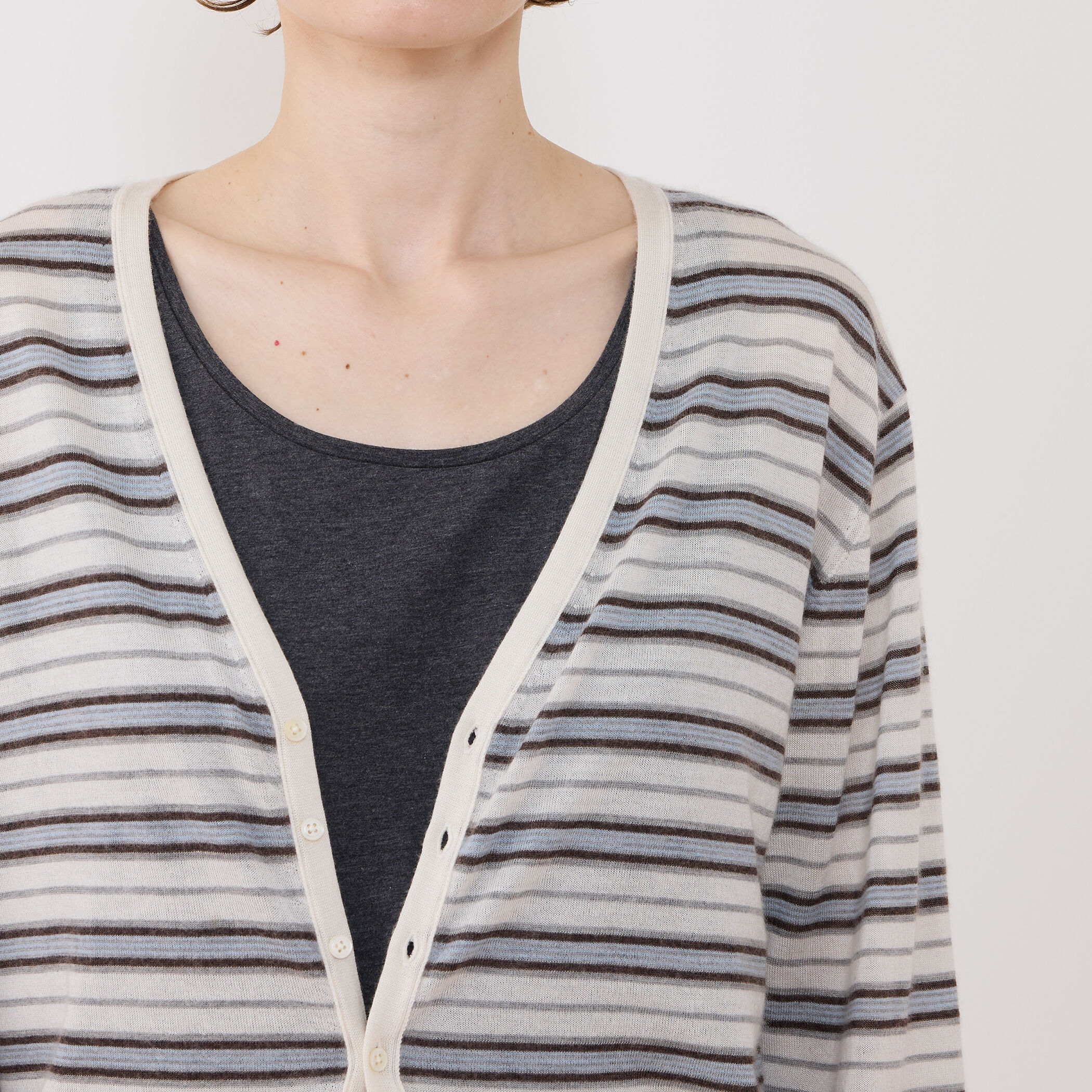 カシミヤシルク Vネックカーディガン｜トゥモローランド 公式通販