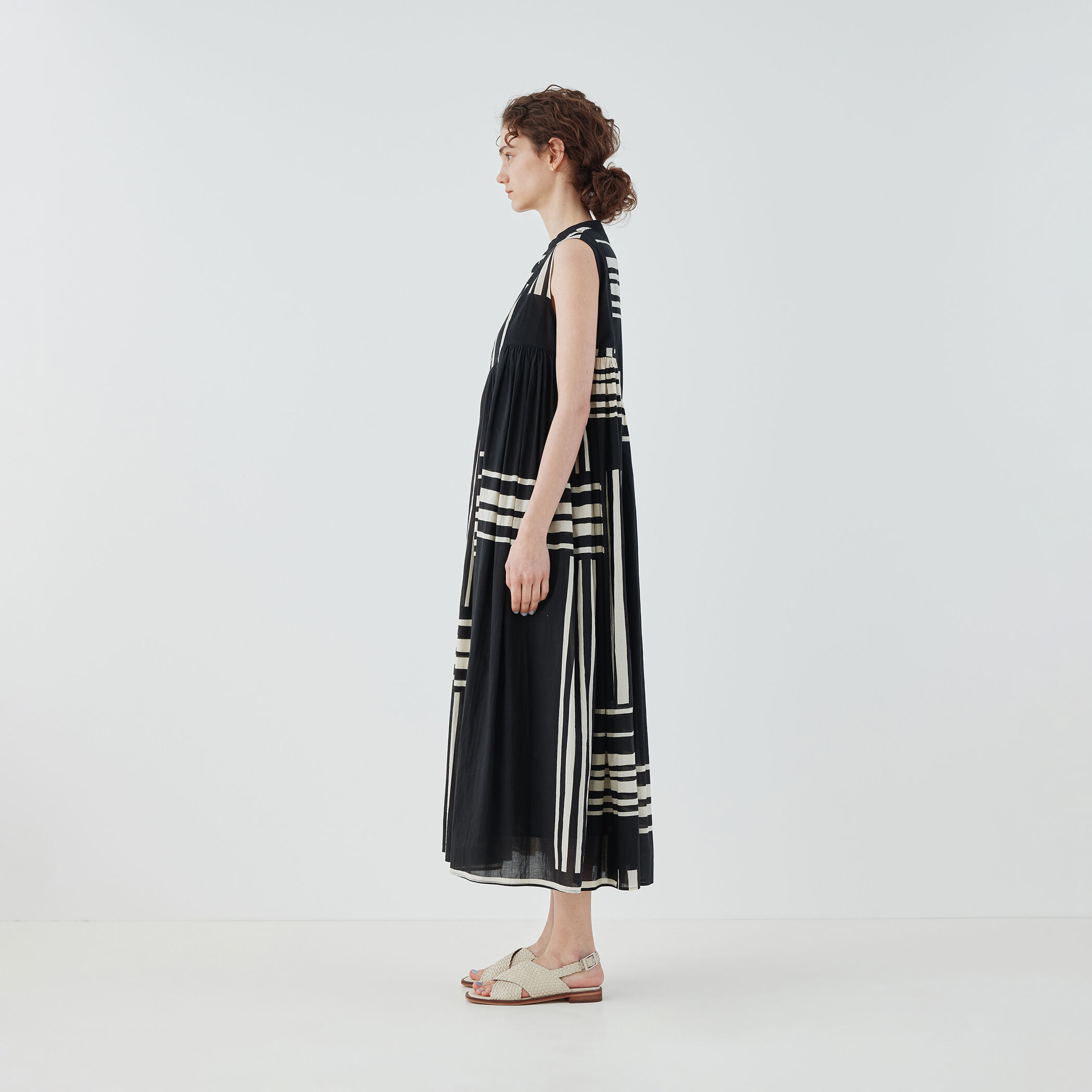 専用です　　スタンドネックウエストギャザーワンピース green label relaxing（グリーンレーベルリラクシング）の「FFC