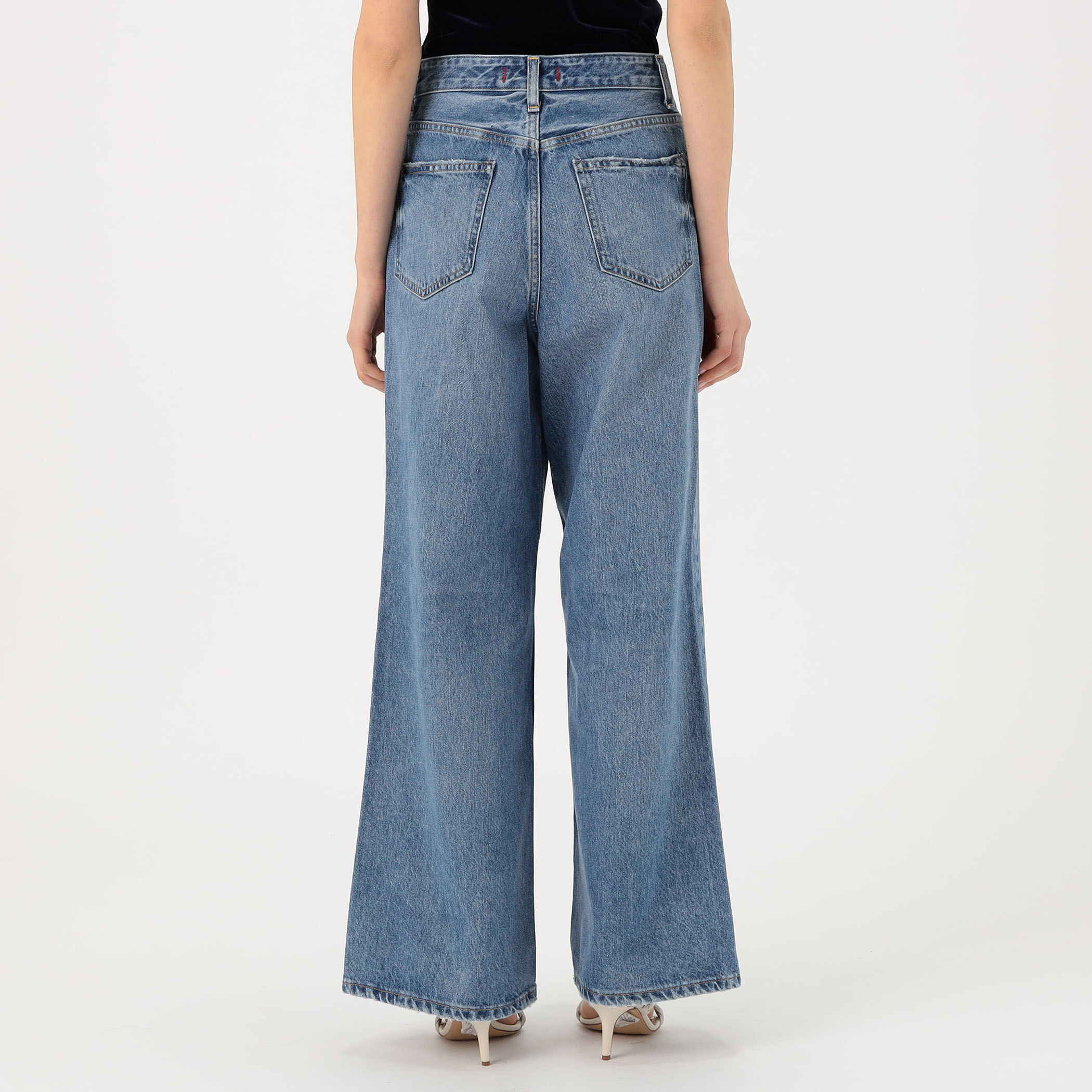 itemeeb0f15ab68611ee9bd80242ac