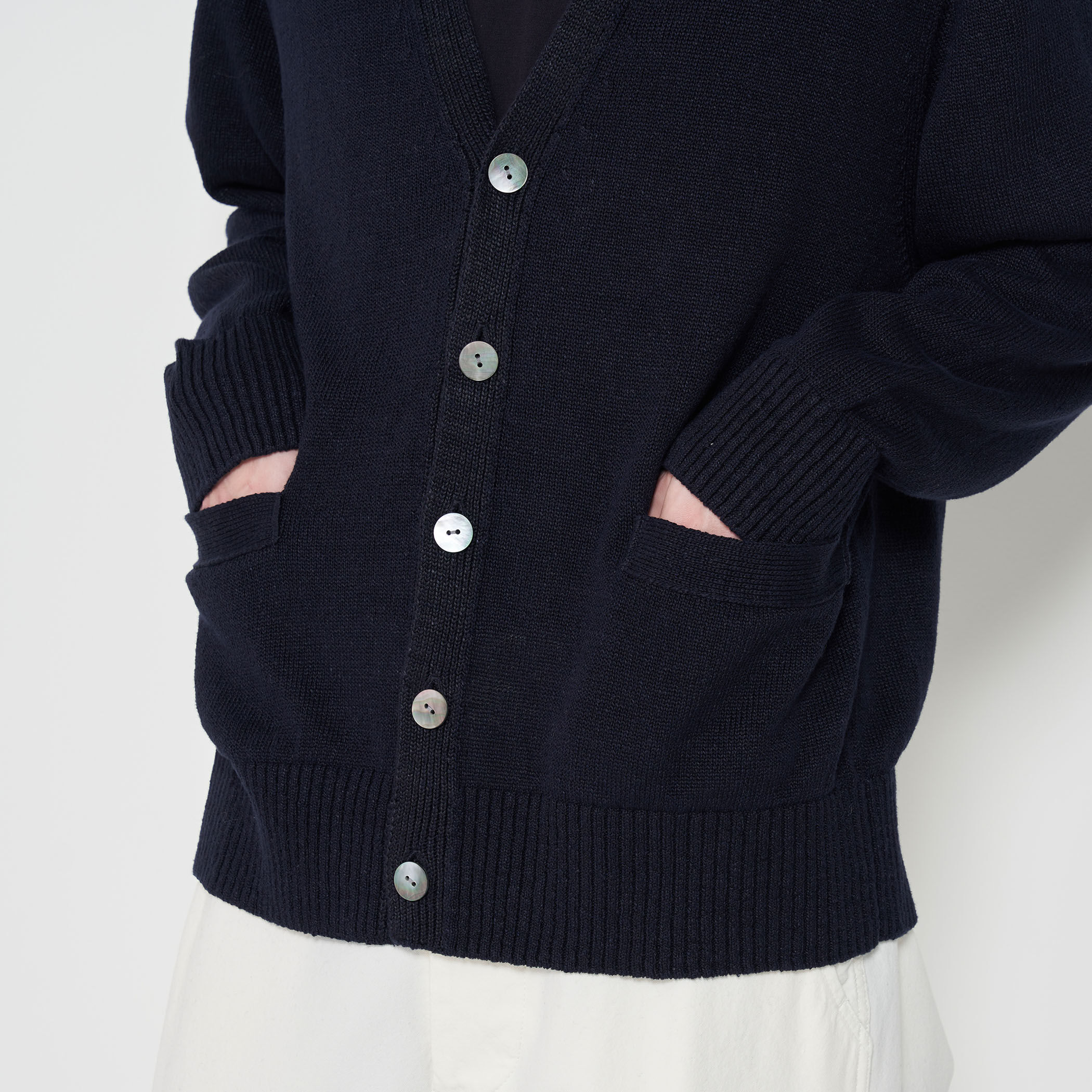 リネンリリヤーン Vネックカーディガン｜トゥモローランド 公式通販