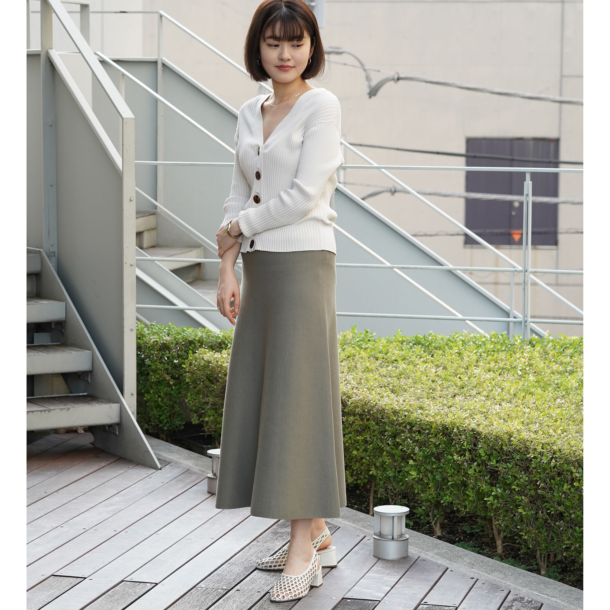 コットンミラノリブ フレアスカート｜トゥモローランド 公式通販