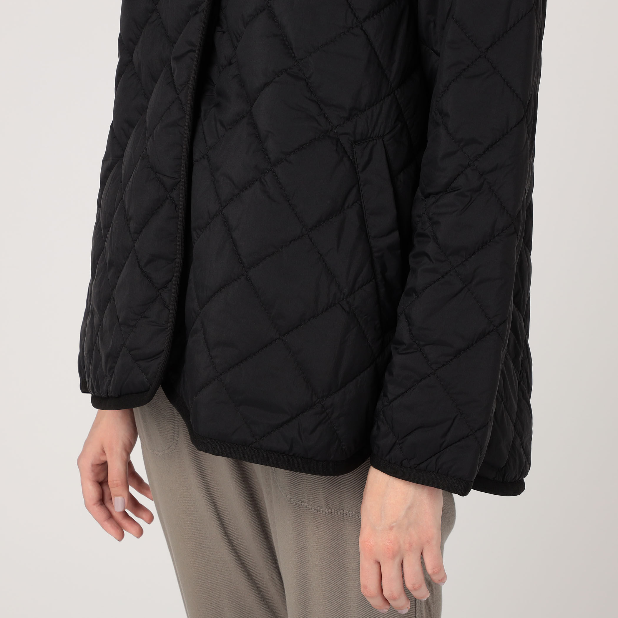 バースツール 黒 ダイヤモンドキルティング ダイヤモンドキルティング シェルパジャケット WWRN2636