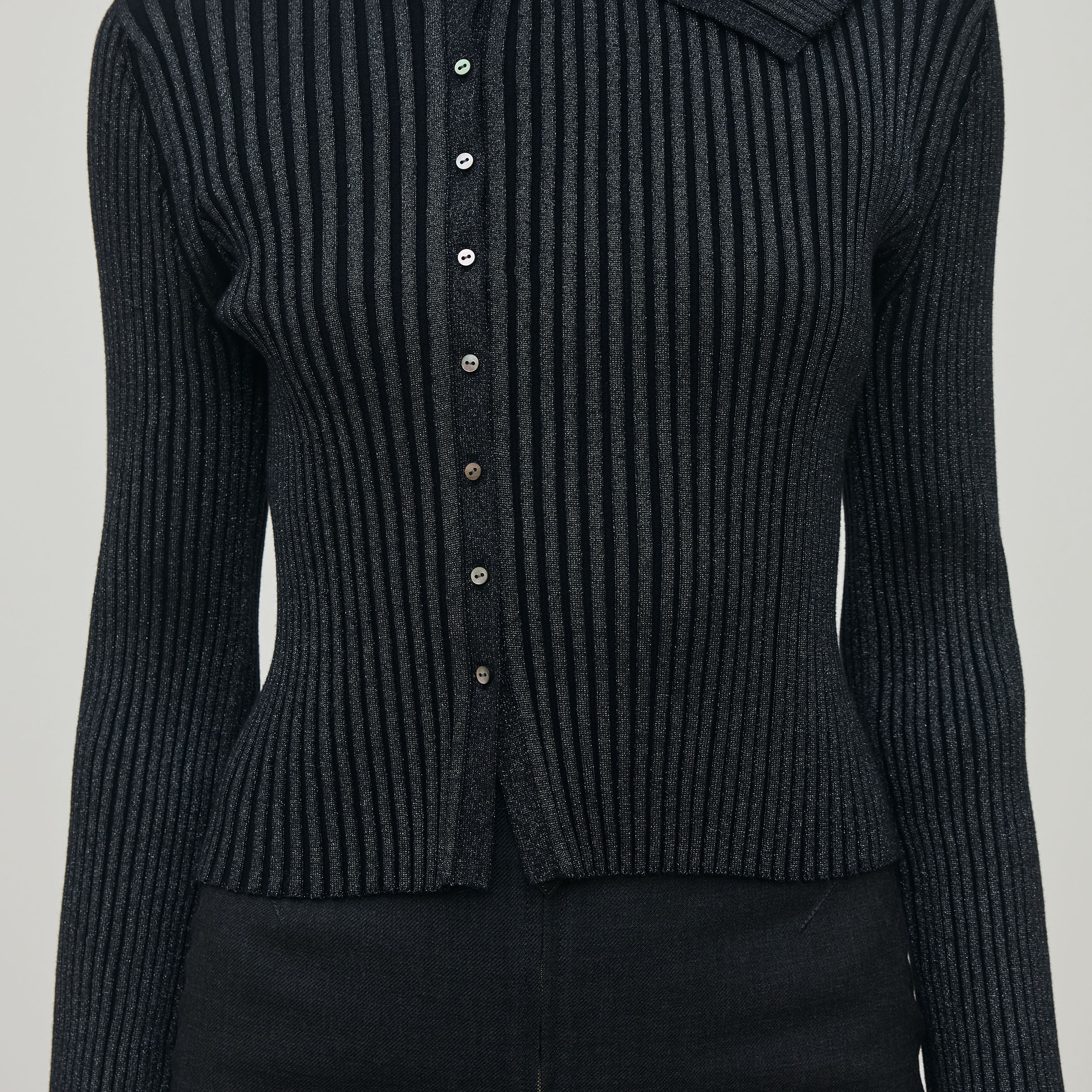 美品 サカイ 近年モデル カーディガン 異素材 アシンメトリー レース 貝ボタン プレーティンググロッシーヤーン アシンメトリーカーディガン