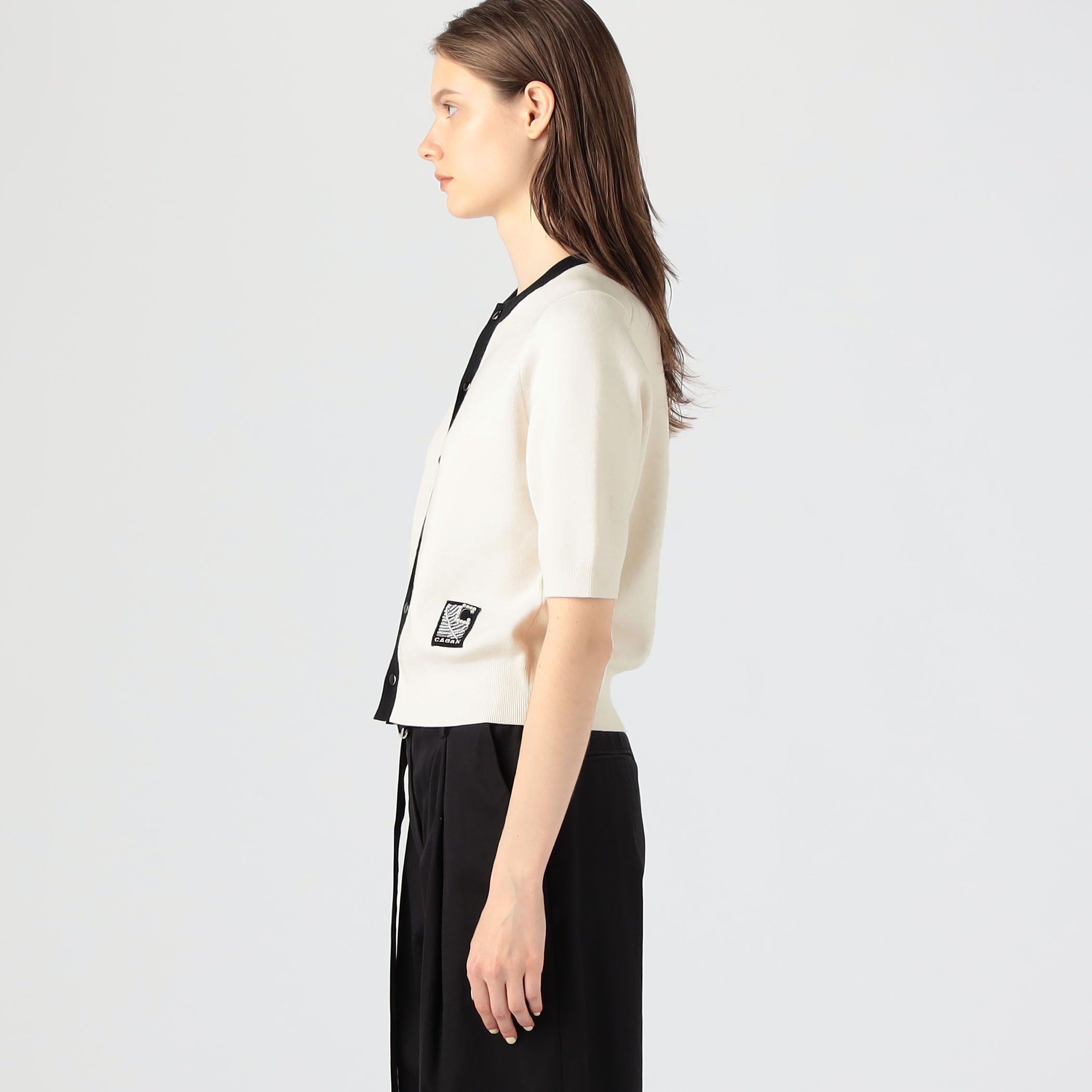 CABaN コットンカシミヤ バイカラーハーフスリーブカーディガン　グレー新品 コットンカシミヤ バイカラーハーフスリーブカーディガン