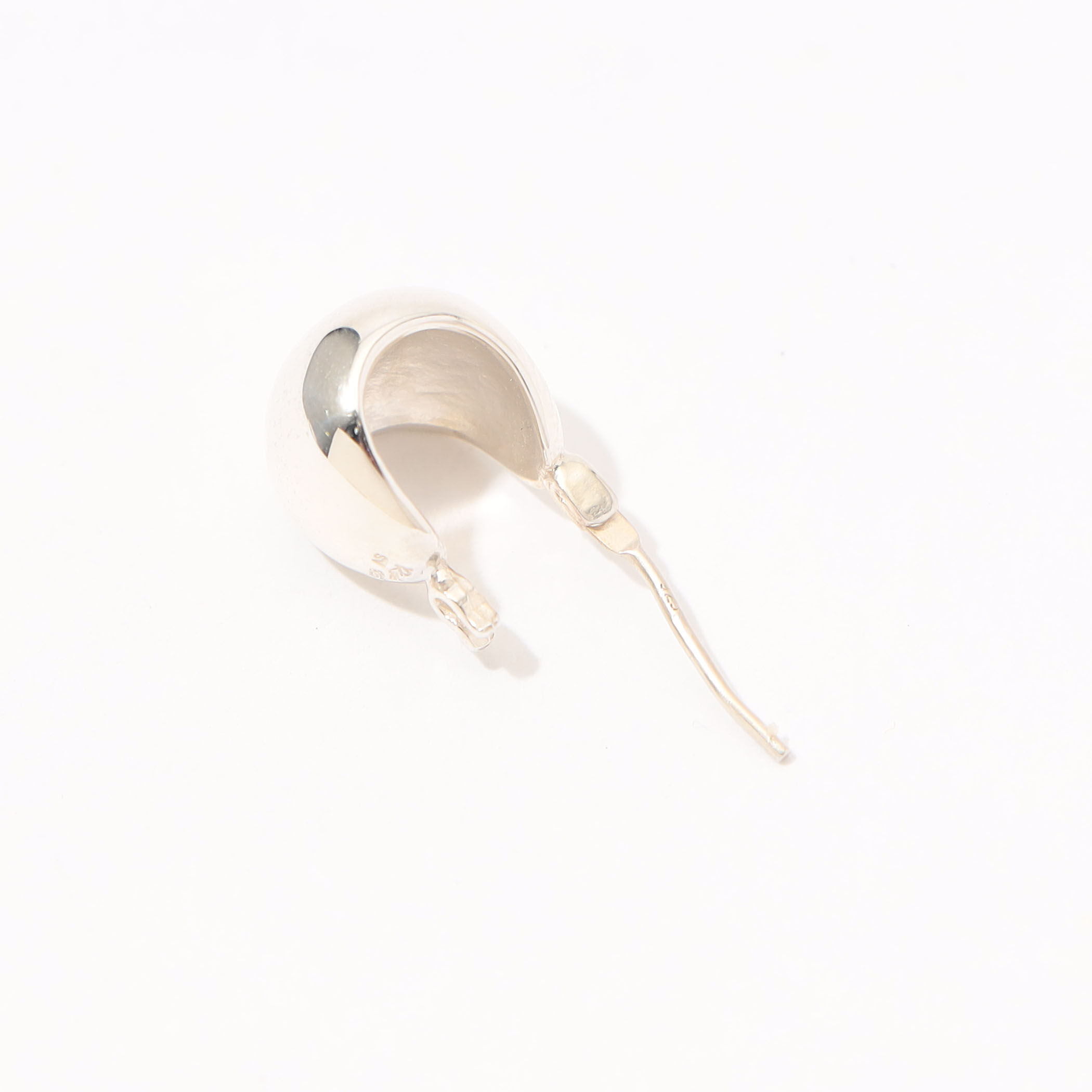 Rieuk Small Drop Hook ピアス|トゥモローランド 公式通販 Rieuk Small Drop Hook ピアス|トゥモローランド 公式通販