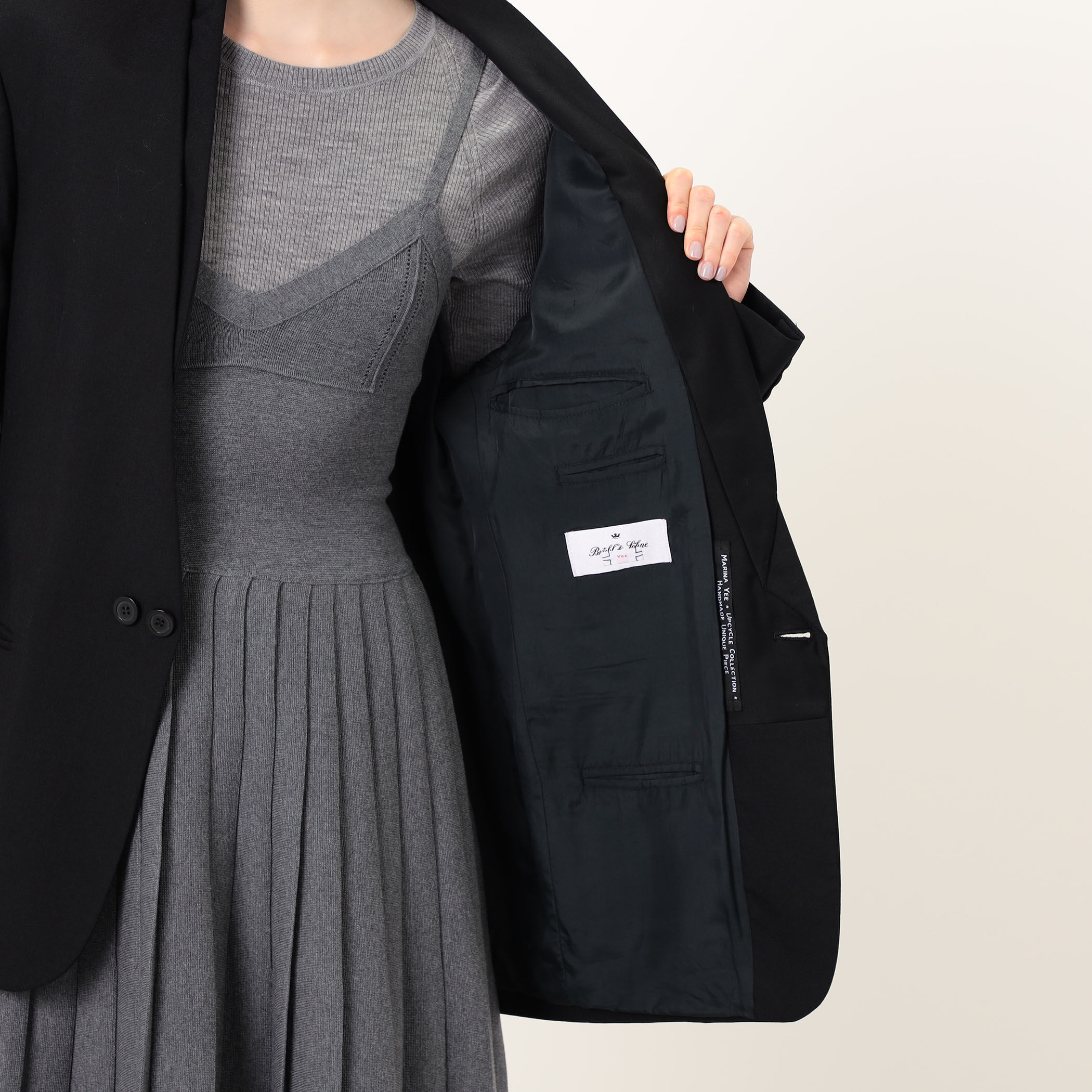 MARINA YEE Origami Round Lapel ウールジャケット｜トゥモローランド