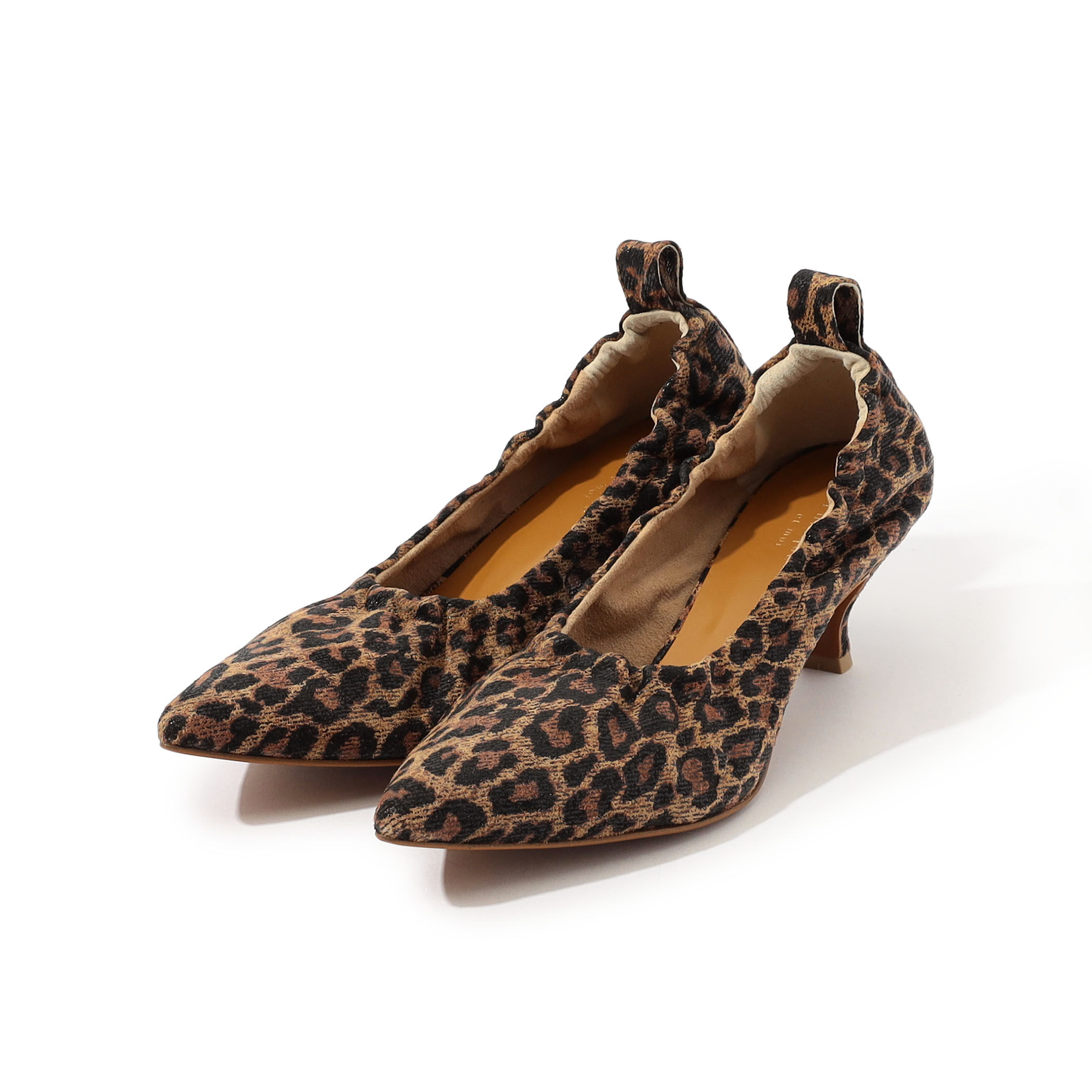 【美品】トゥモローランド購入　リュニック　黒レザー　ポインテッドトゥ　パンプス ポインテッドトゥ パンプス PUMPS ベージュ ブラック BLACK 黒
