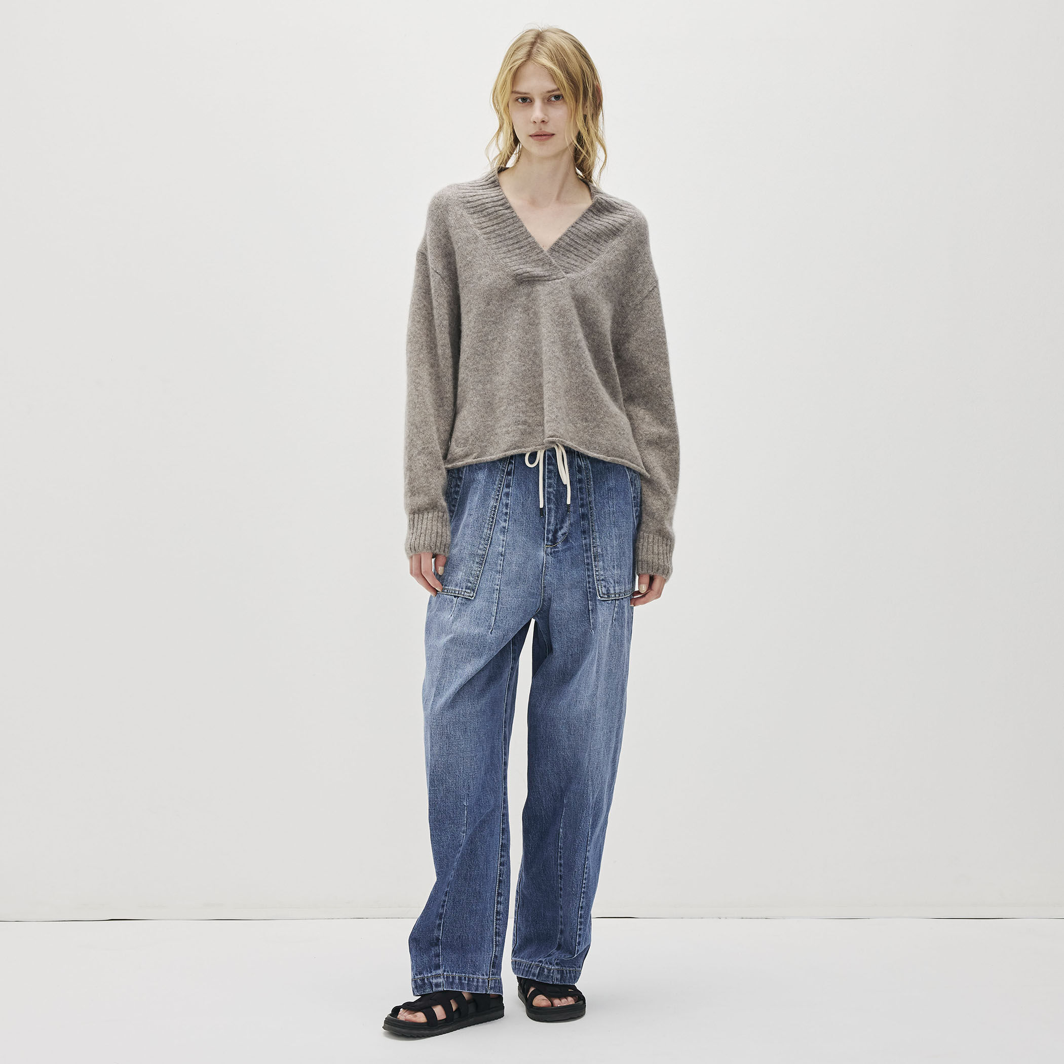 ライトウェイト テクスチャードカシミヤVネックニット WLTC3254