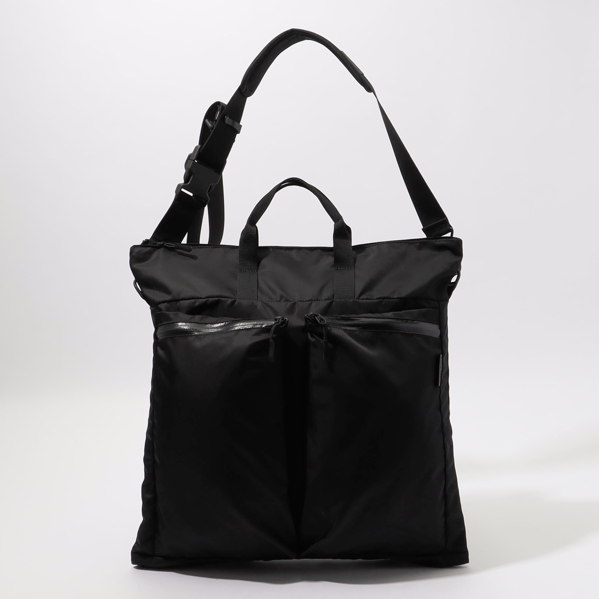 半額ストア □【別注】bagjack×Edition Helmet Bag｜トゥモローランド 公式通販 バッグ