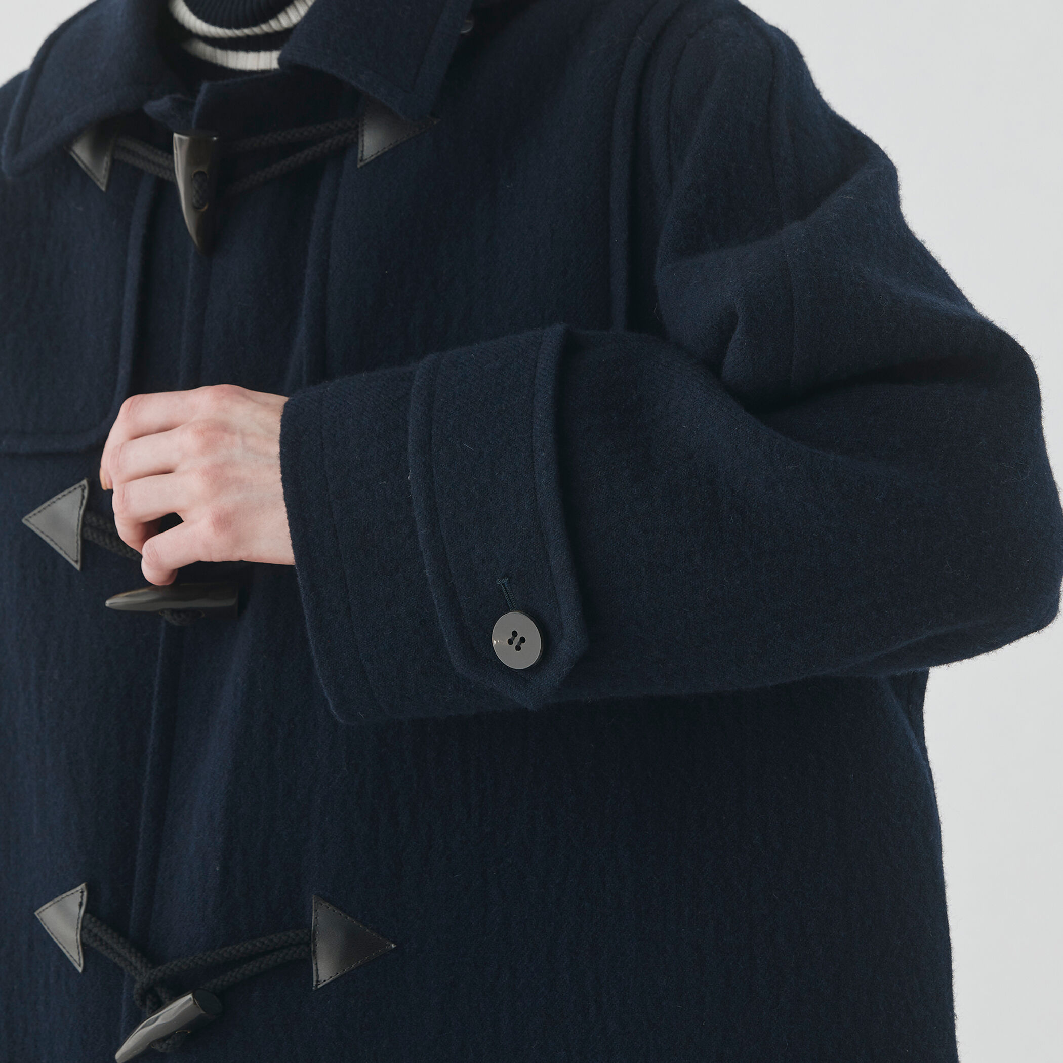 美品 TOMORROW 取りまわし LAND ダッフルコート ブラック シルク混 羊革 M