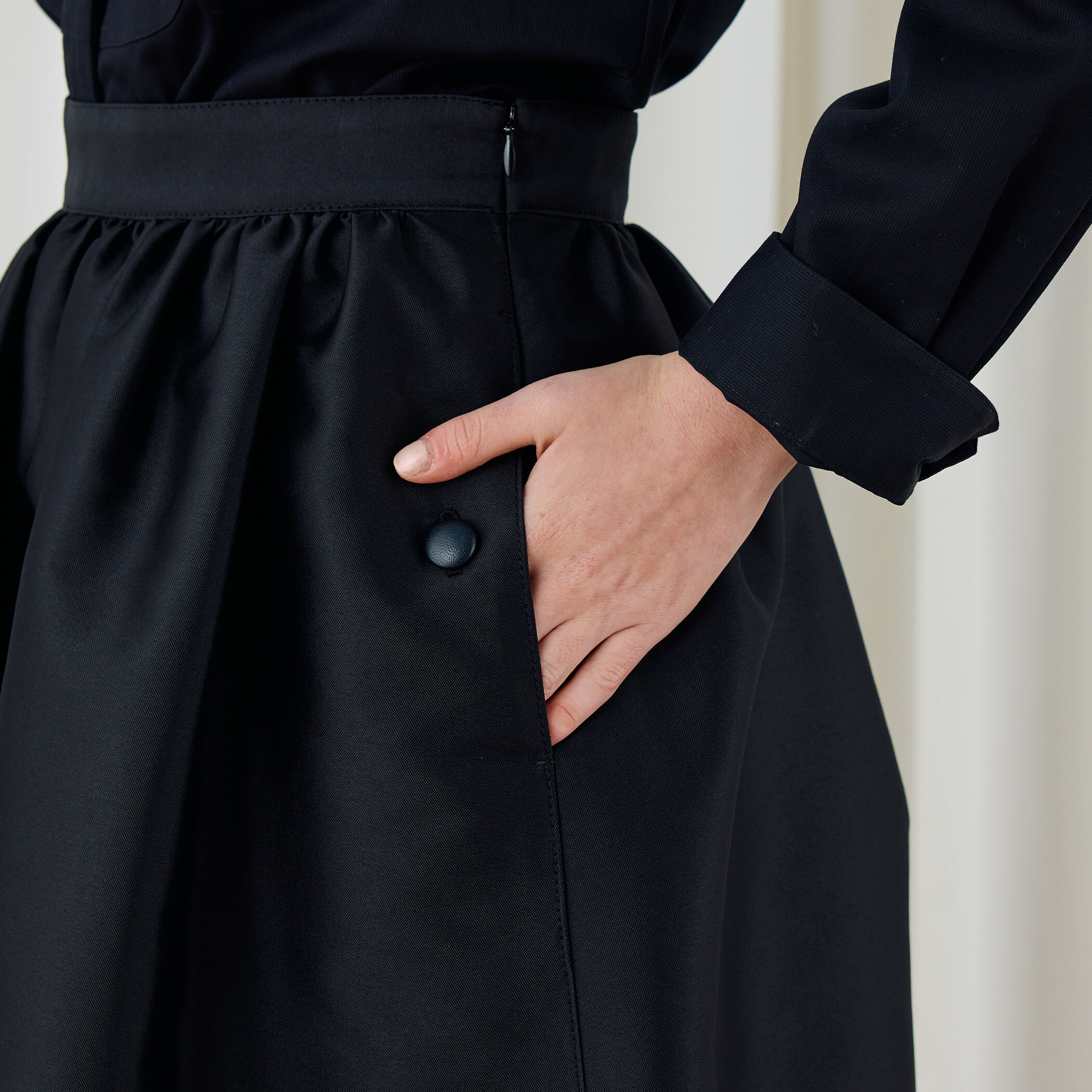 【期間限定値下】DES PRES シルクポリエステルフレアスカート itemad570330d18711ef97ba0242ac