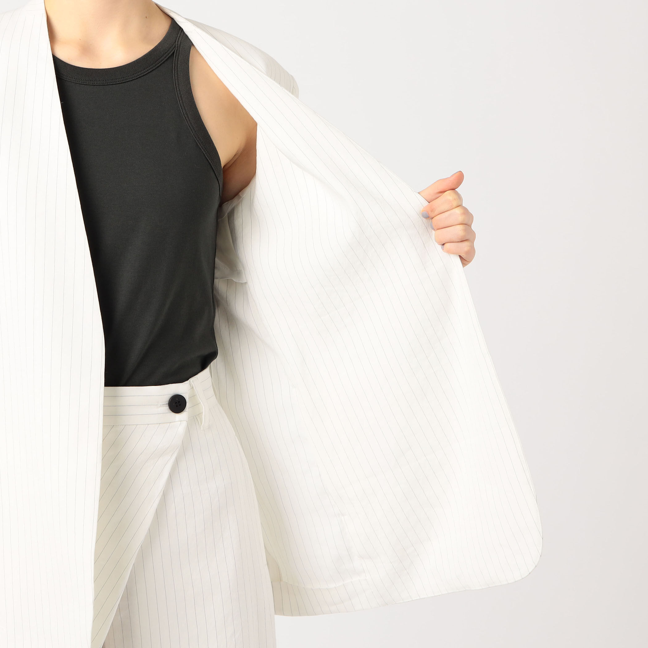 □リネンストレッチ ノーカラージャケット｜トゥモローランド 公式通販