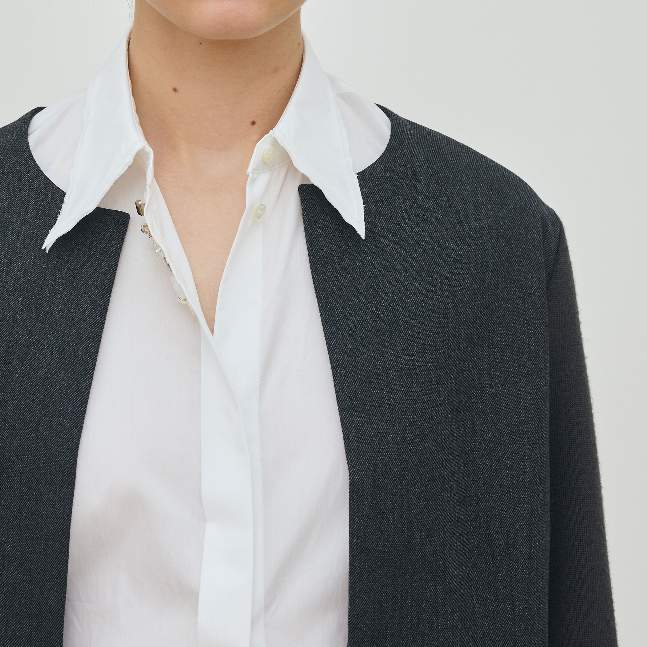 ウールファブリックコンビ クルーネックジャケット｜トゥモローランド