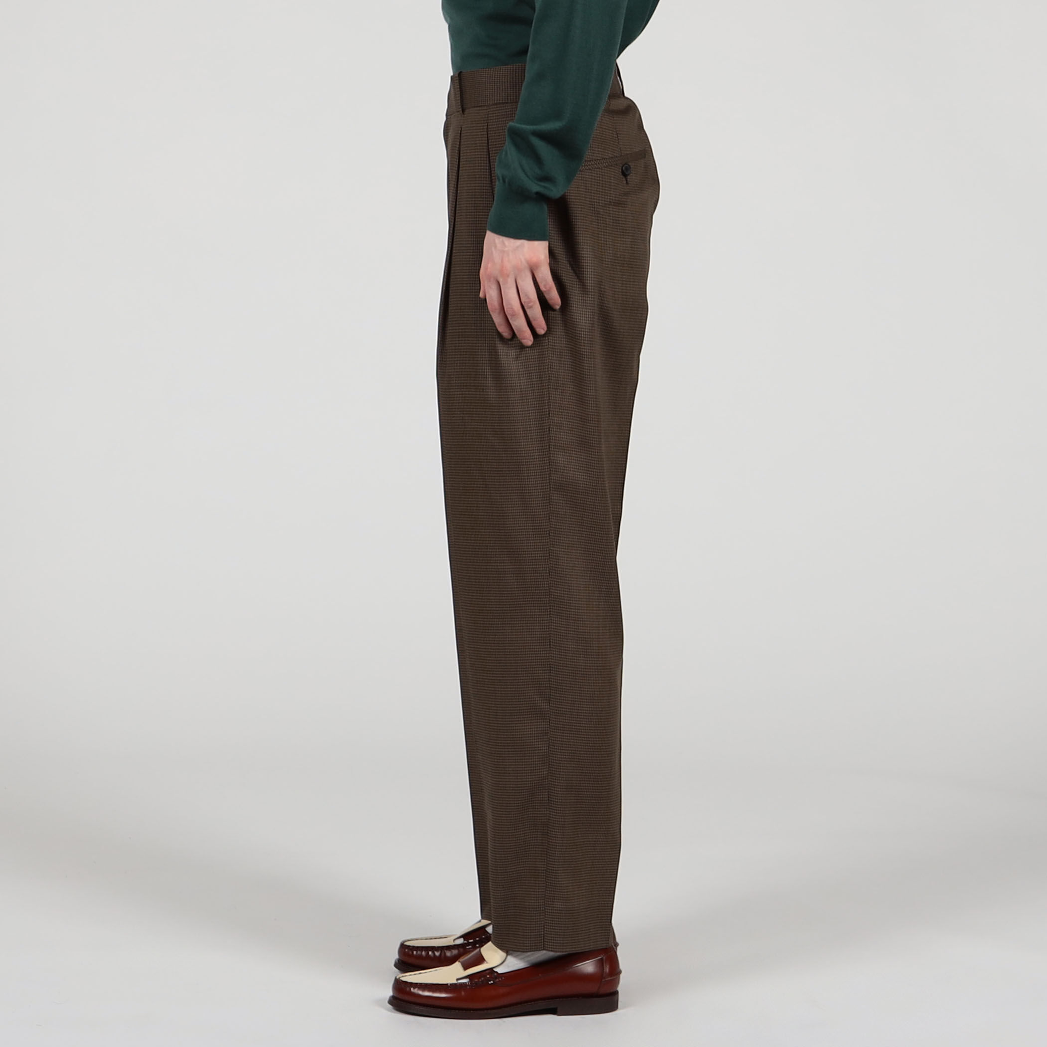 □ウールトロピカル 2プリーツスラックス｜トゥモローランド 公式通販