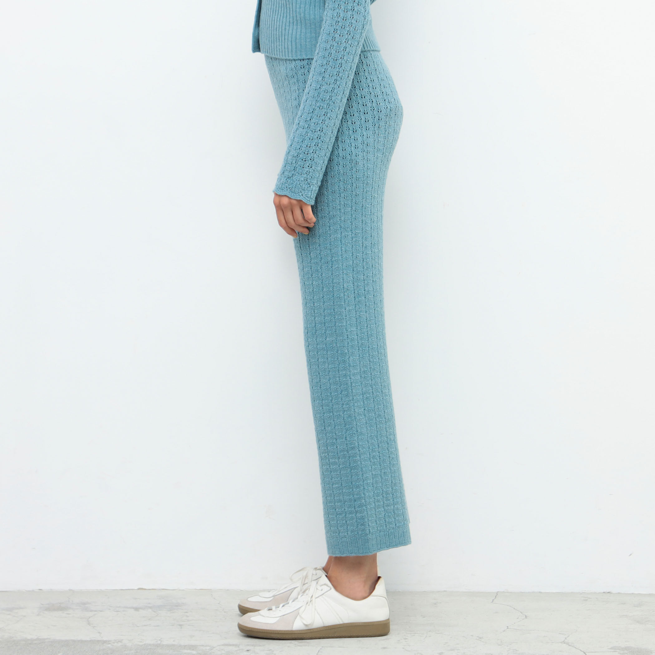 【Magda Butrym】ローライズストレートウールパンツ PF20_DENIM_TOTENESS_PANTS_NAVY