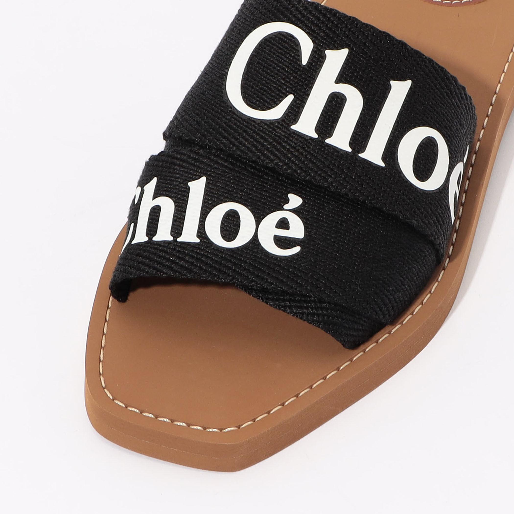 □Chloe WOODY フラットサンダル｜トゥモローランド 公式通販