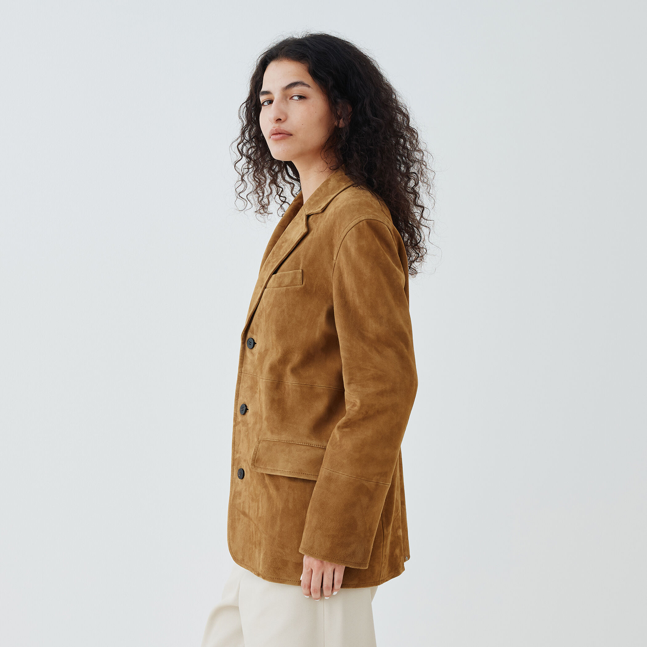 美品◆トゥモローランド GALERIE VIE ポケット付きふんわりフレアーニットワンピース 1 ゴートスウェード スリーボタンジャケット｜トゥモローランド 公式通販