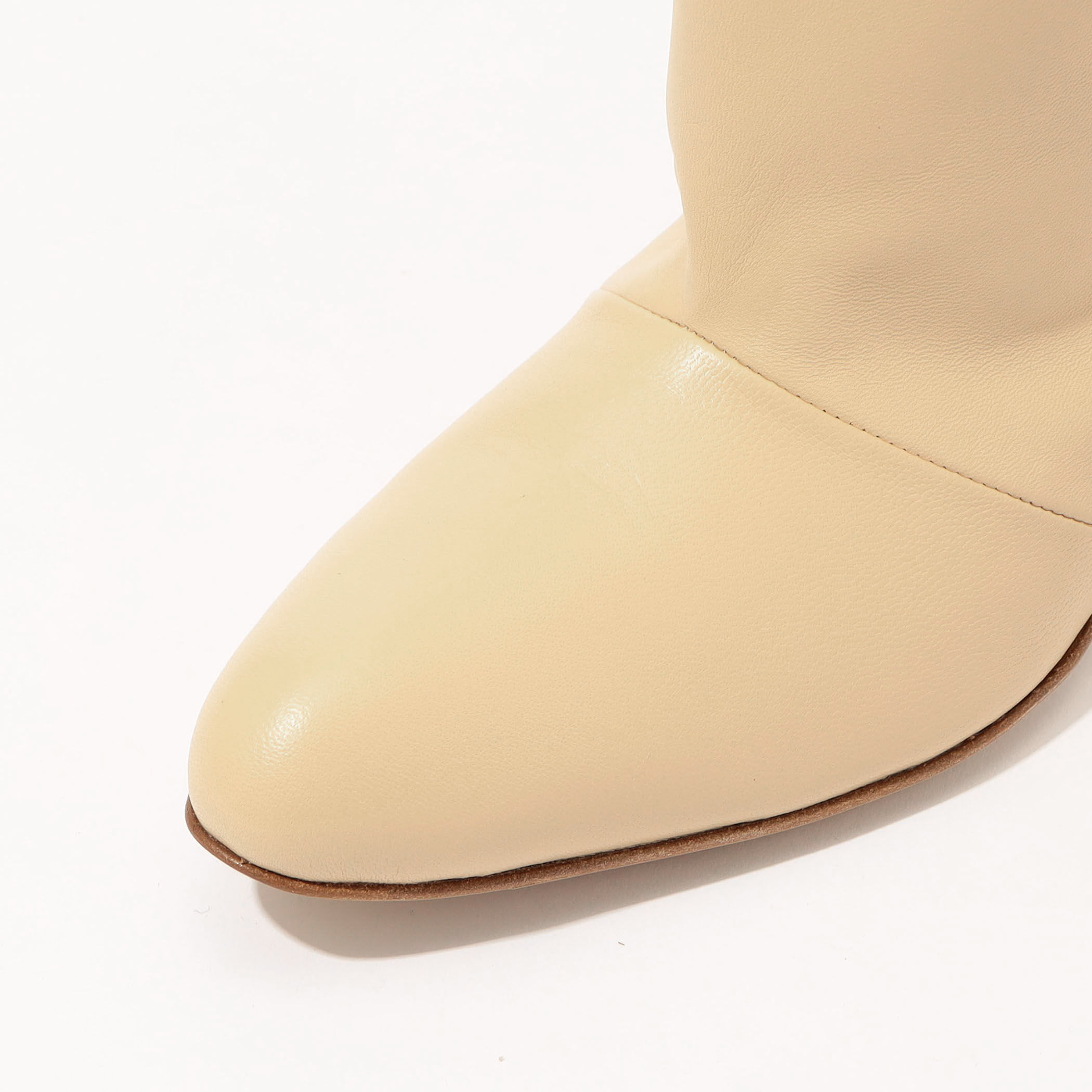 NEBULONI E. / ネブローニ】SUEDE HEEL 4.5 ブーツ（ベージュ