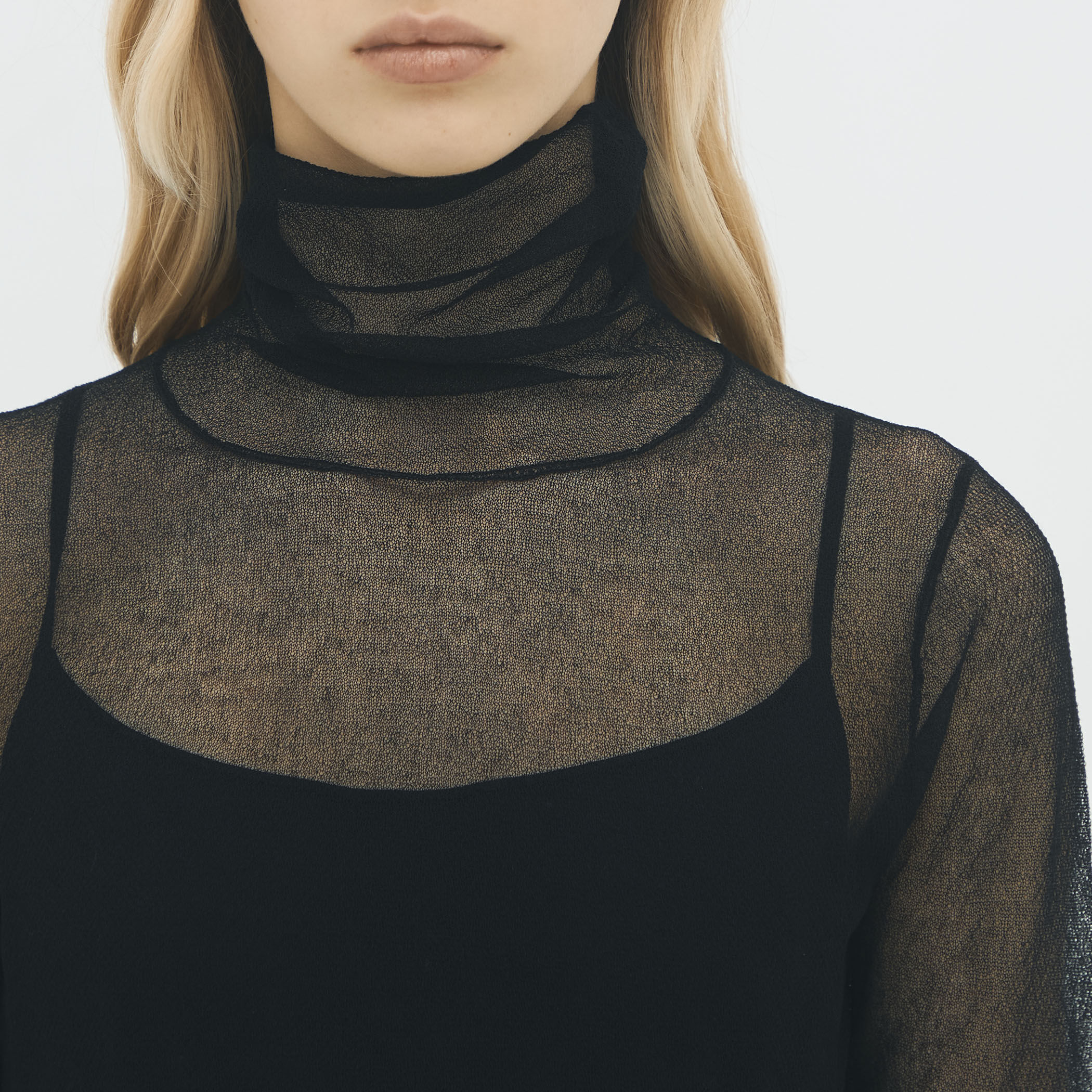 コットンナイロン シアータートルネックプルオーバー