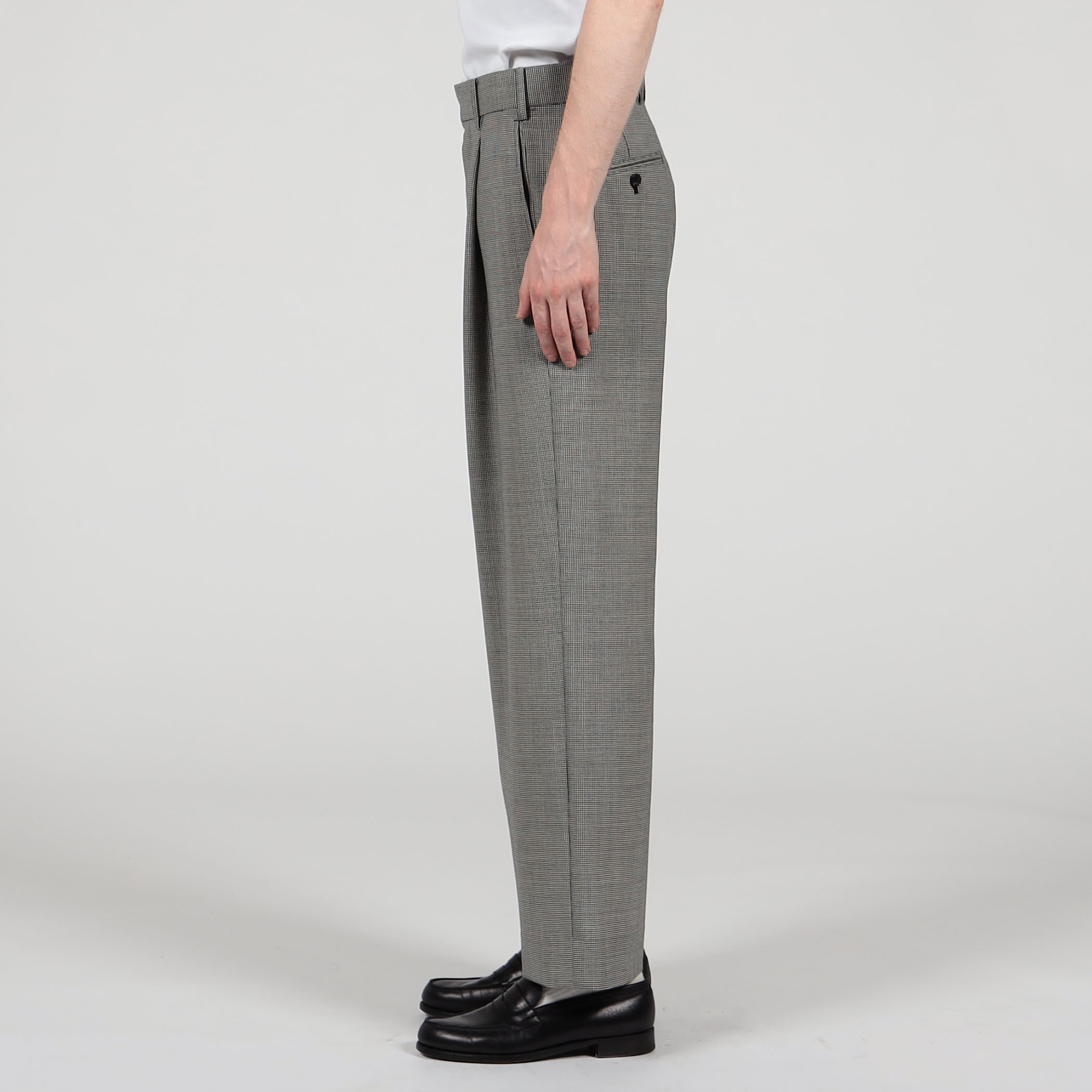 The CLASIK WIDE LEG TROUSERS 1プリーツワイドトラウザーズ