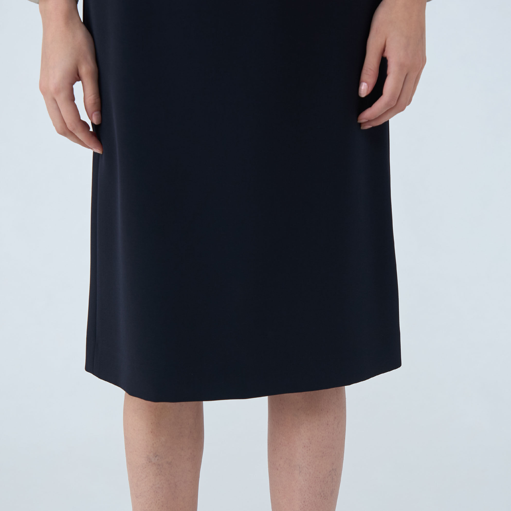 ドライダブルクロス Iラインスカート｜トゥモローランド 公式通販