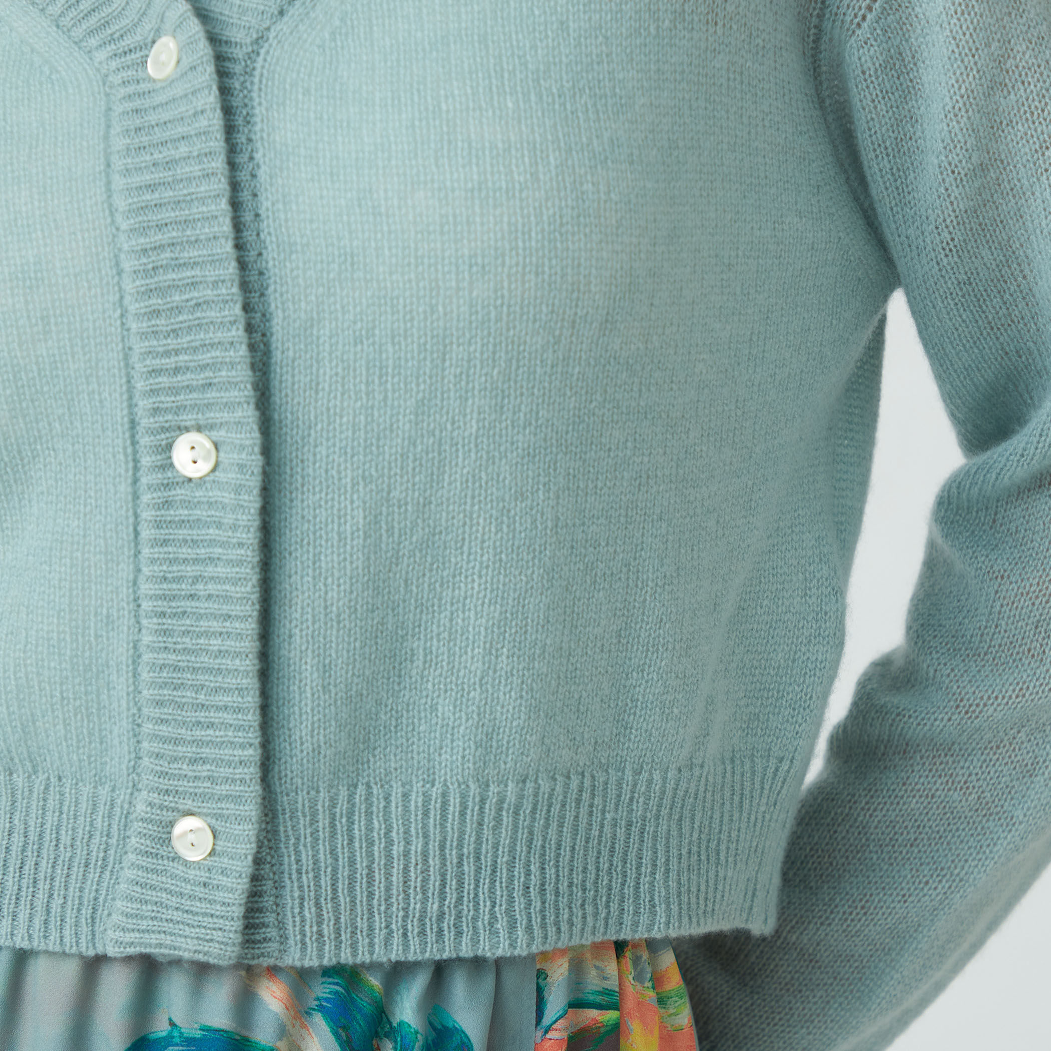 カシミヤ Vネックカーディガン｜トゥモローランド 公式通販