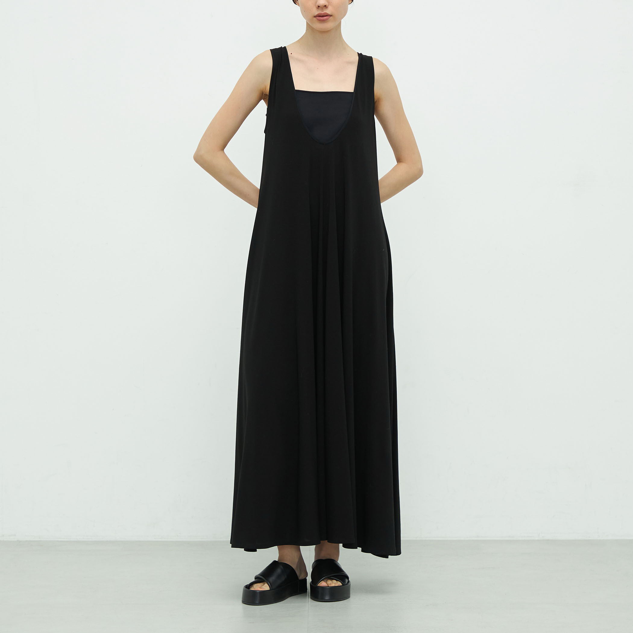 コットンテンセル ロングワンピース｜トゥモローランド 公式通販