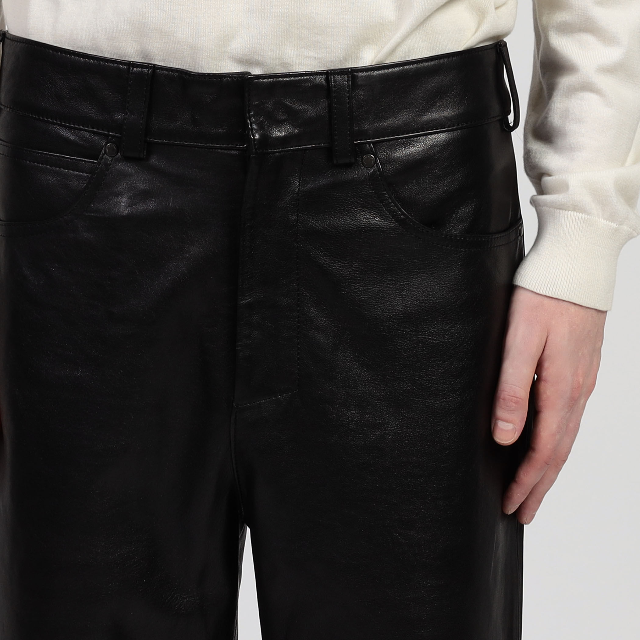 □entire studios ストレートレッグ レザーパンツ｜トゥモローランド