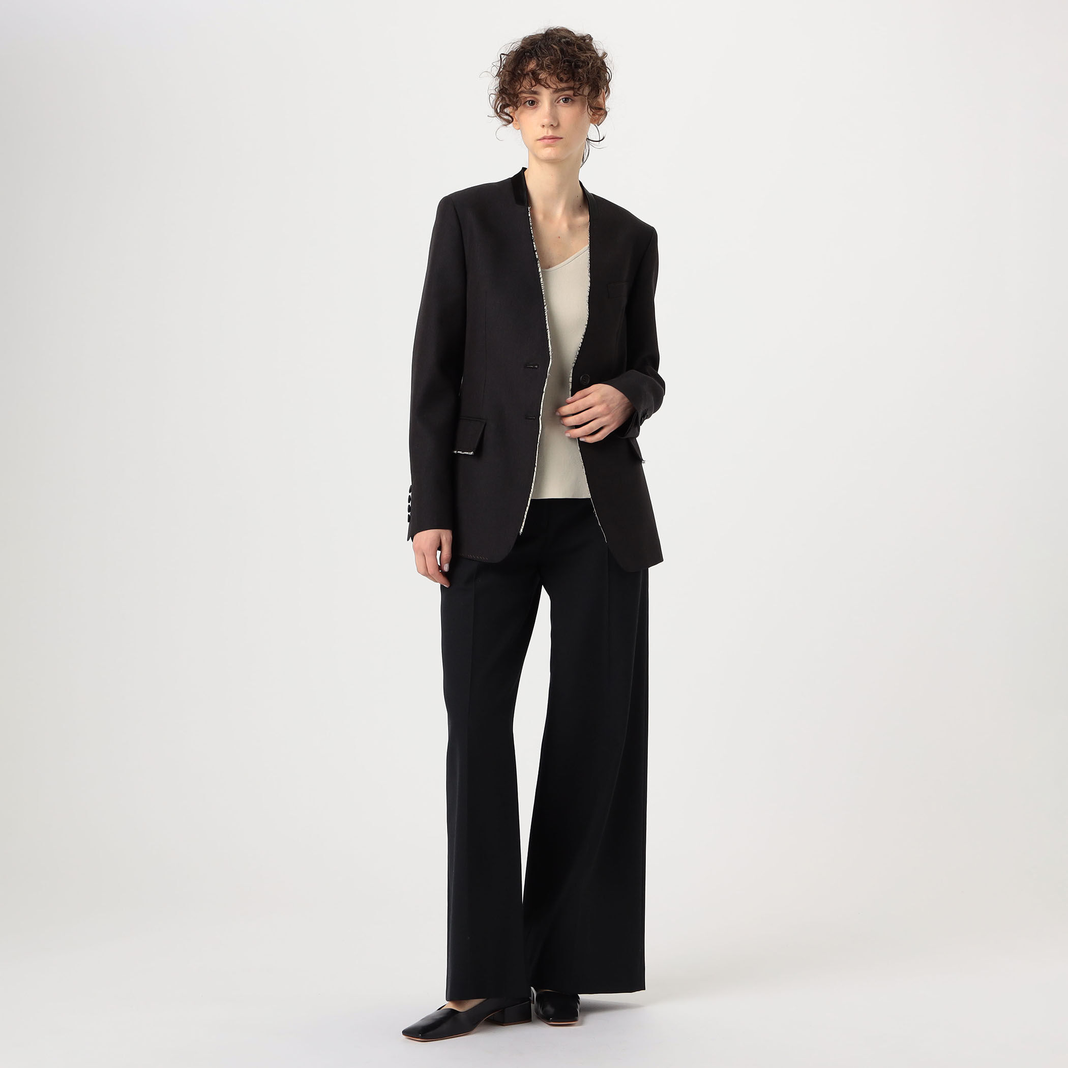 ★マッシモドゥッティ★ リネン100％ ノーカラージャケット 黒 リネン Massimo Dutti(マッシモドゥッティ) アウター(レディース
