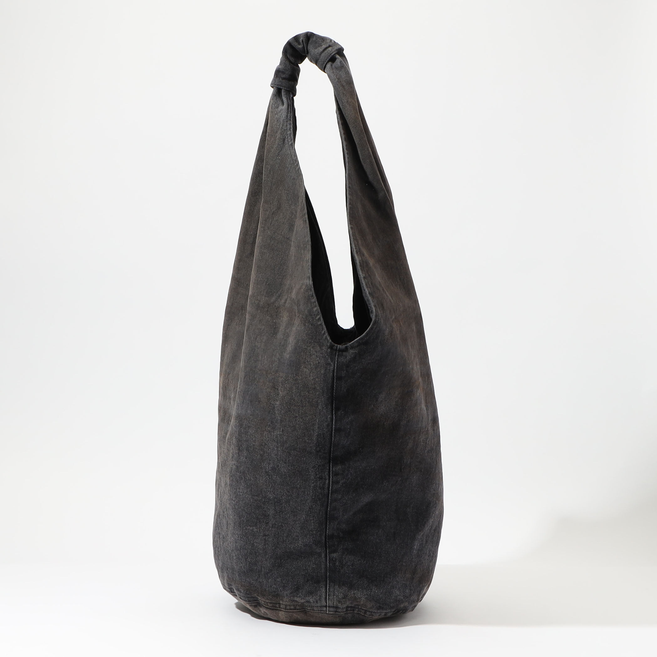 OUR LEGACY DRIP BAG Nebula wash｜トゥモローランド 公式サイト
