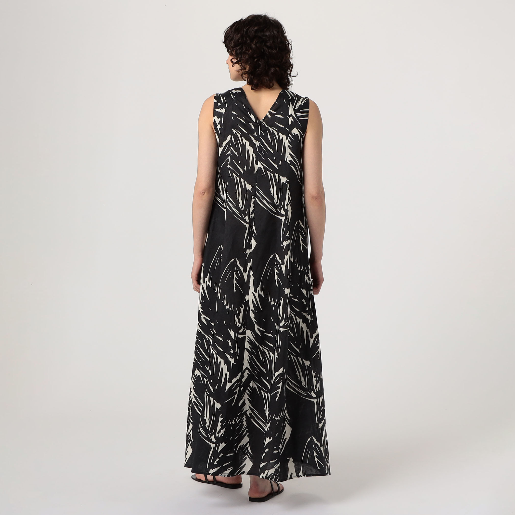 完売品　トゥモローランド WRITEWELL フレンチスリーブドレス 麻　M 完売品 トゥモローランド WRITEWELL フレンチスリーブドレス 麻 M