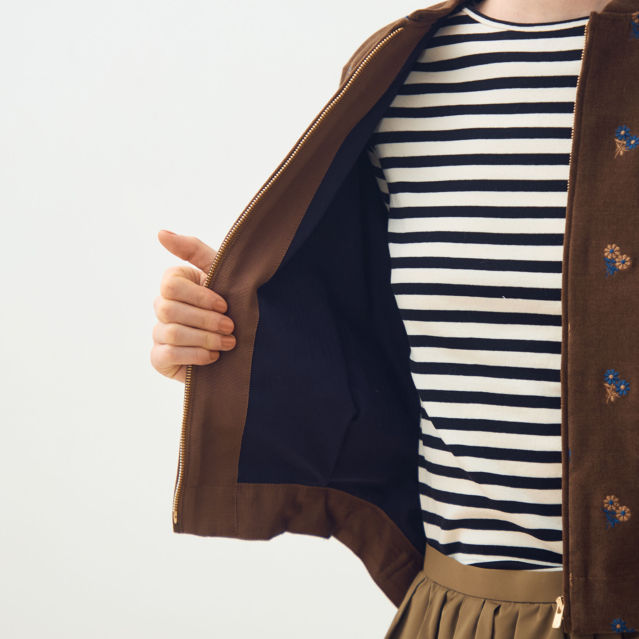 美品　ドゥロワー シルク　ノーカラー　ジップアップ ブルゾン　キャメル 36 フルーロンベル ジップアップブルゾン｜トゥモローランド 公式通販