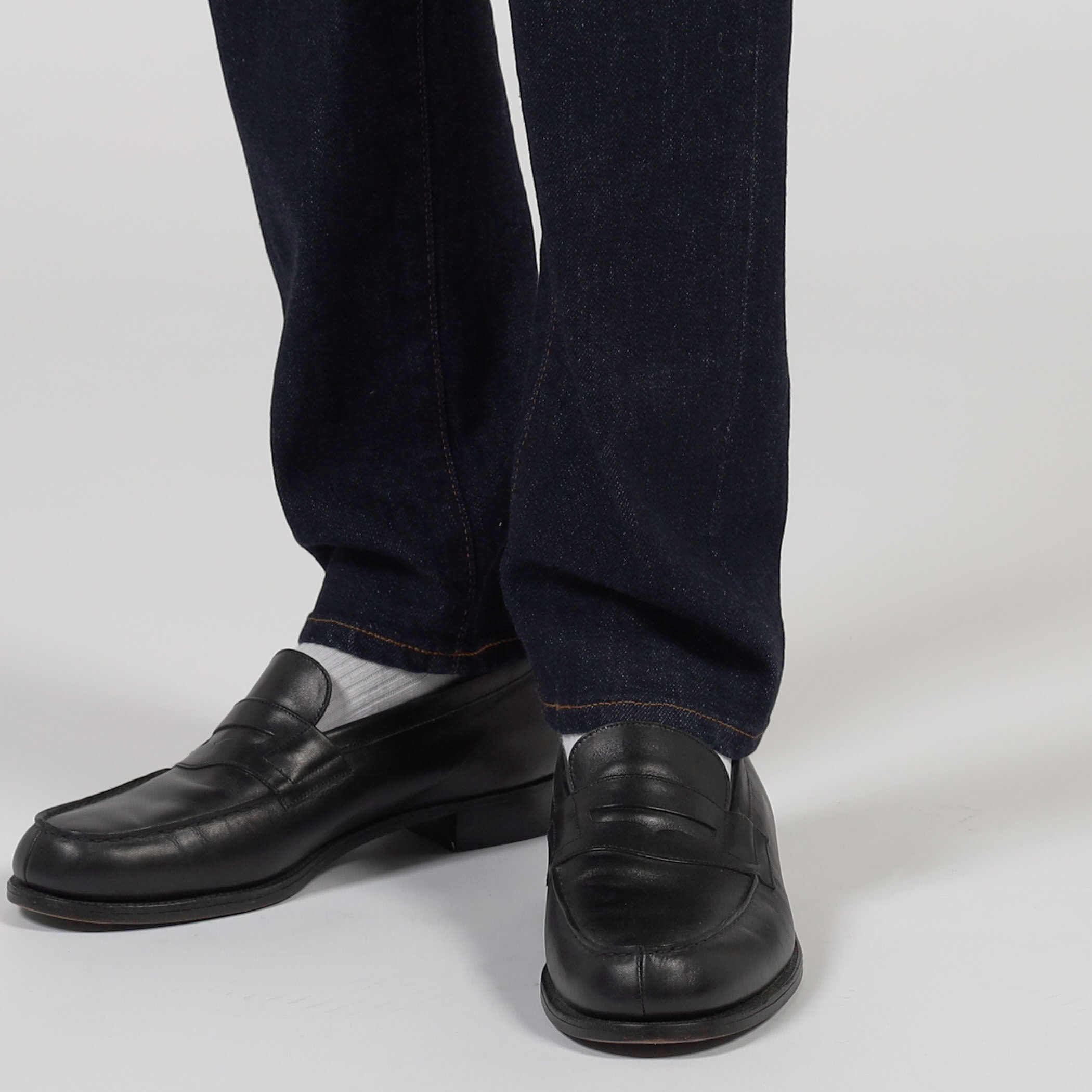 別注】EDWIN SLIM TAPERED ONE WASHED デニムパンツ｜トゥモローランド